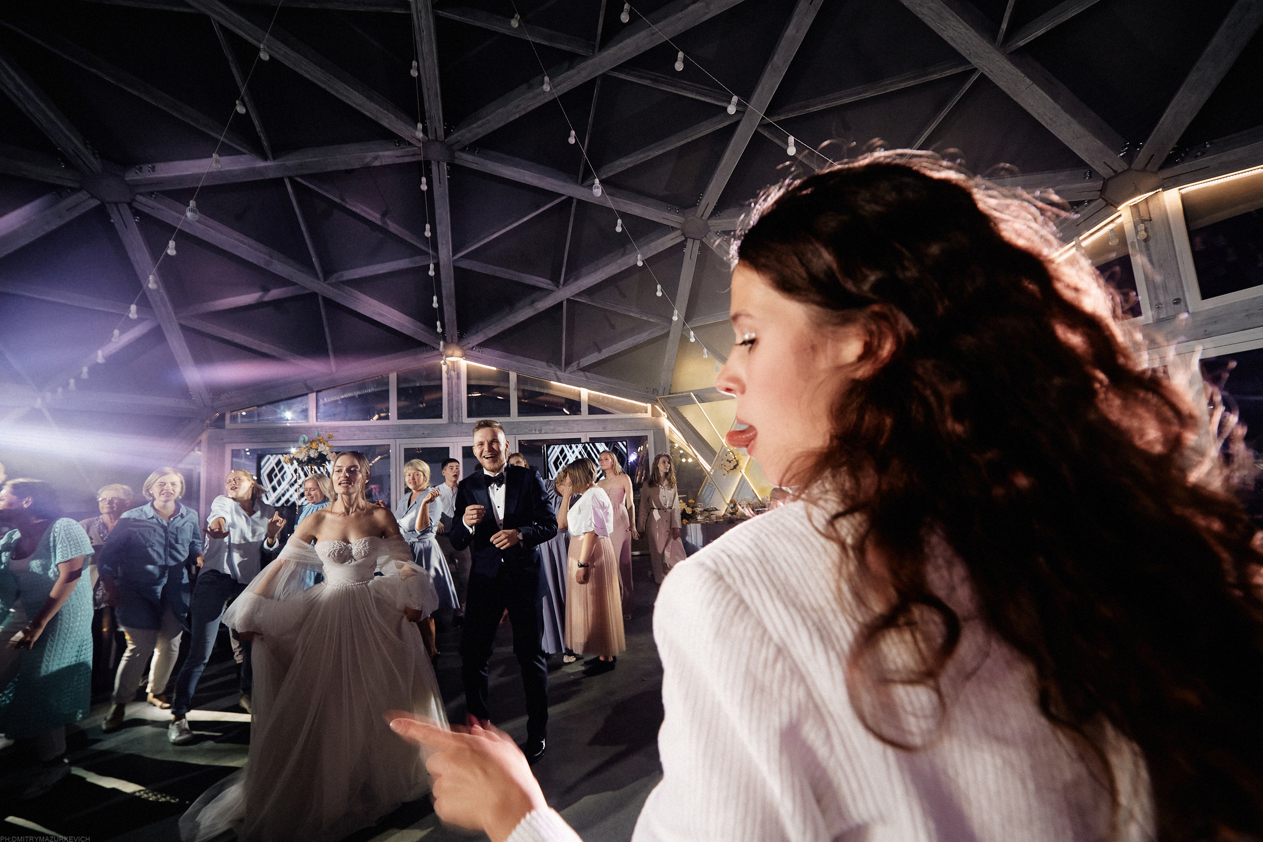 CLOUDS. LEADING. BLOGGER. Дмитрий Мазуркевич: Профессиональный Репортажный Фотограф