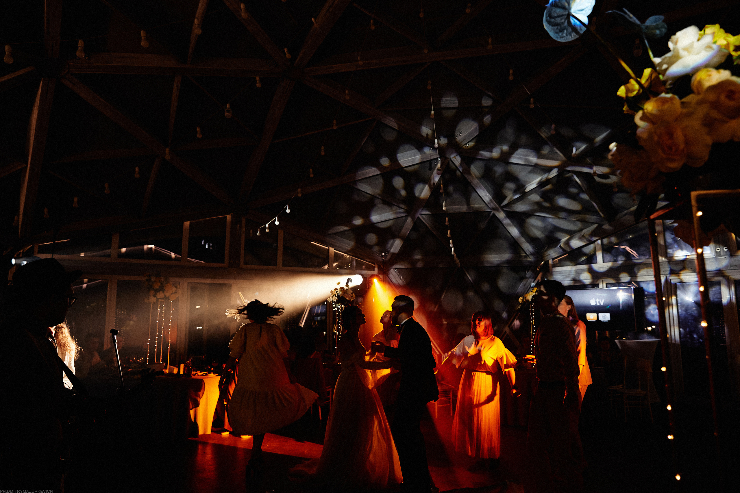 CLOUDS. LEADING. BLOGGER. Дмитрий Мазуркевич: Профессиональный Репортажный Фотограф