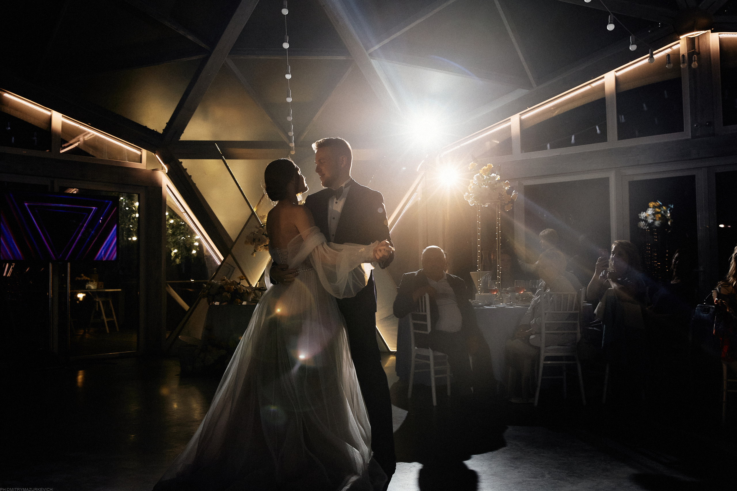 CLOUDS. LEADING. BLOGGER. Дмитрий Мазуркевич: Профессиональный Репортажный Фотограф