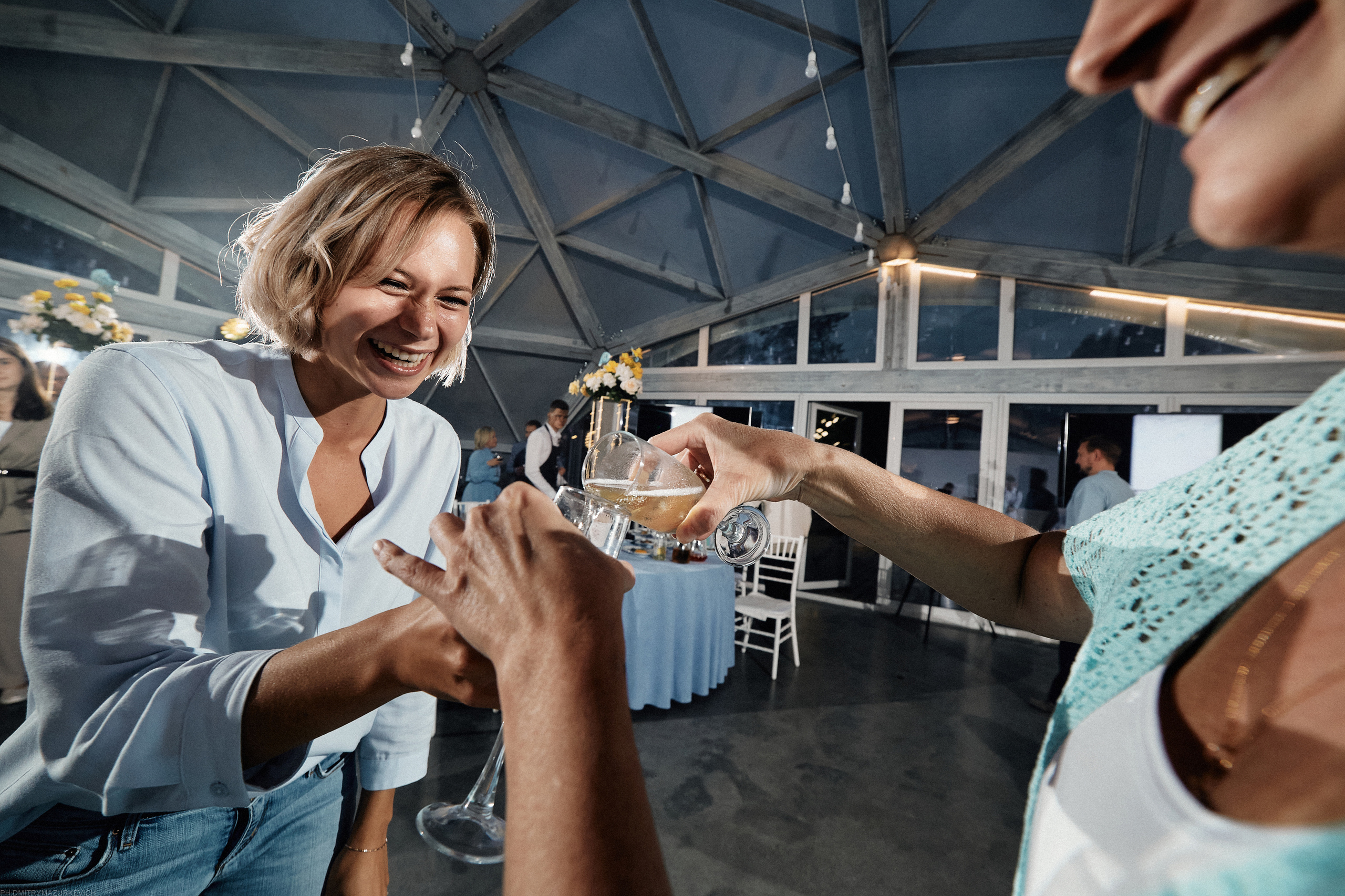 CLOUDS. LEADING. BLOGGER. Дмитрий Мазуркевич: Профессиональный Репортажный Фотограф