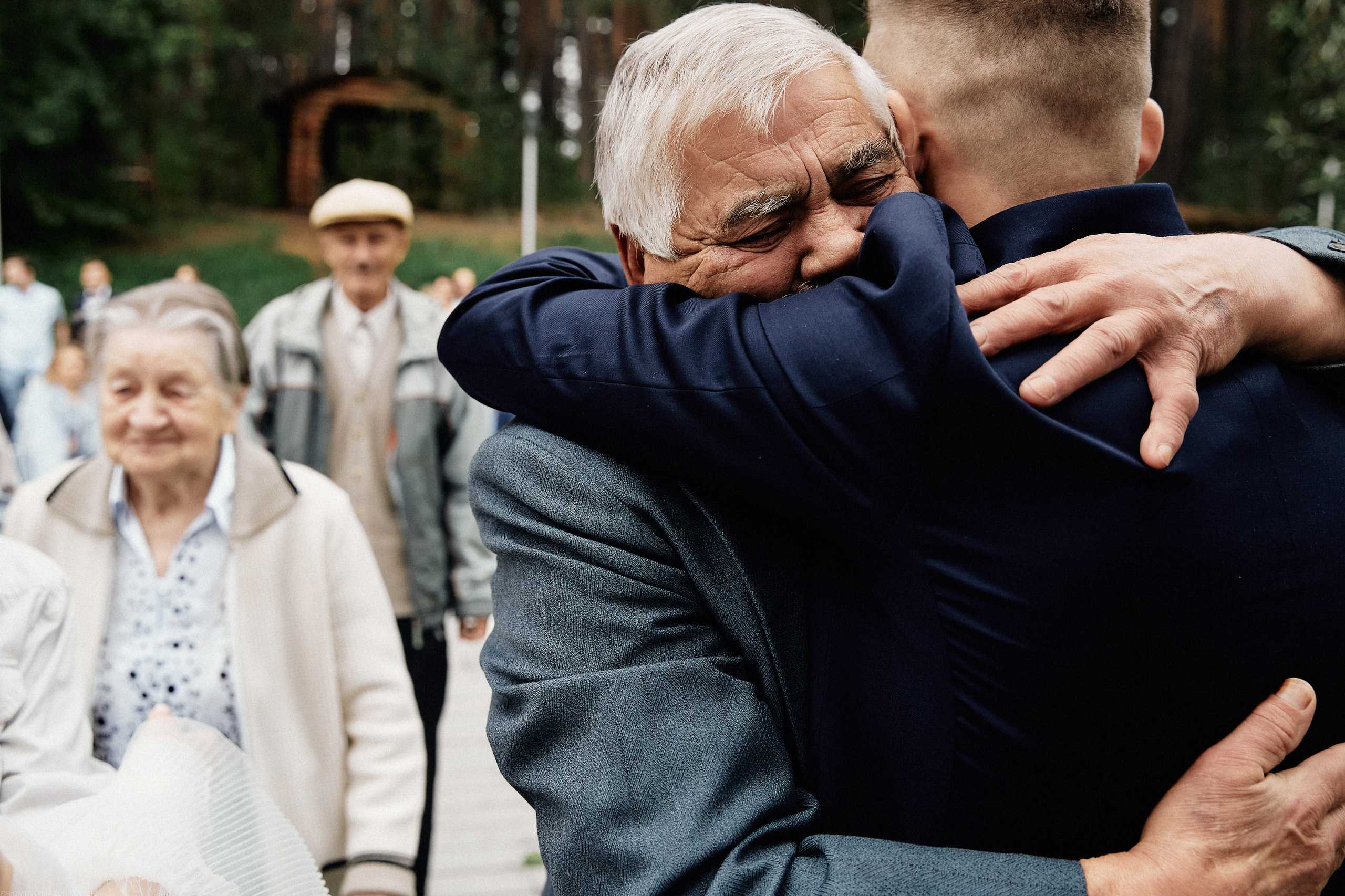 CLOUDS. LEADING. BLOGGER. Дмитрий Мазуркевич: Профессиональный Репортажный Фотограф