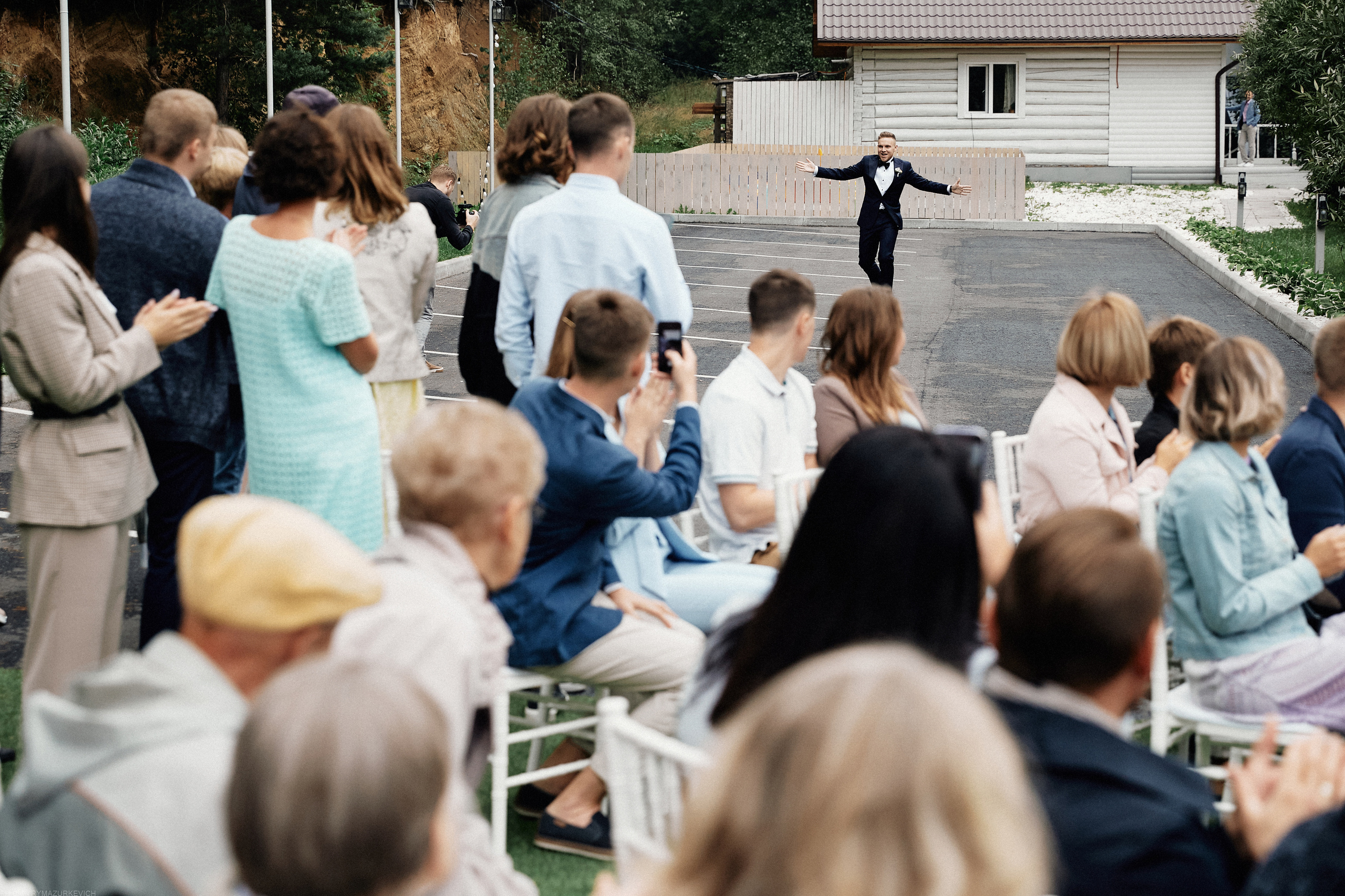 CLOUDS. LEADING. BLOGGER. Дмитрий Мазуркевич: Профессиональный Репортажный Фотограф