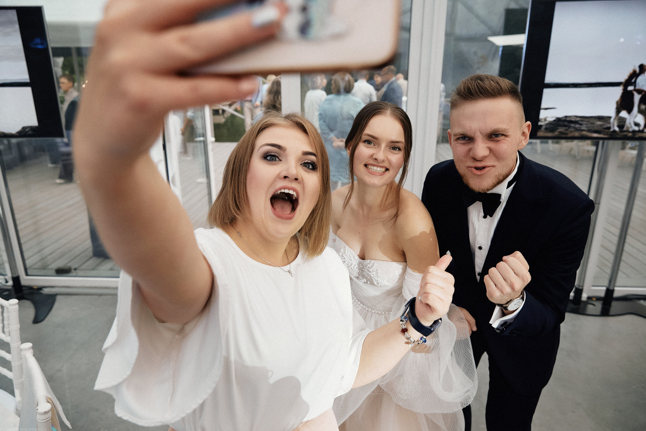 CLOUDS. LEADING. BLOGGER. Дмитрий Мазуркевич: Профессиональный Репортажный Фотограф