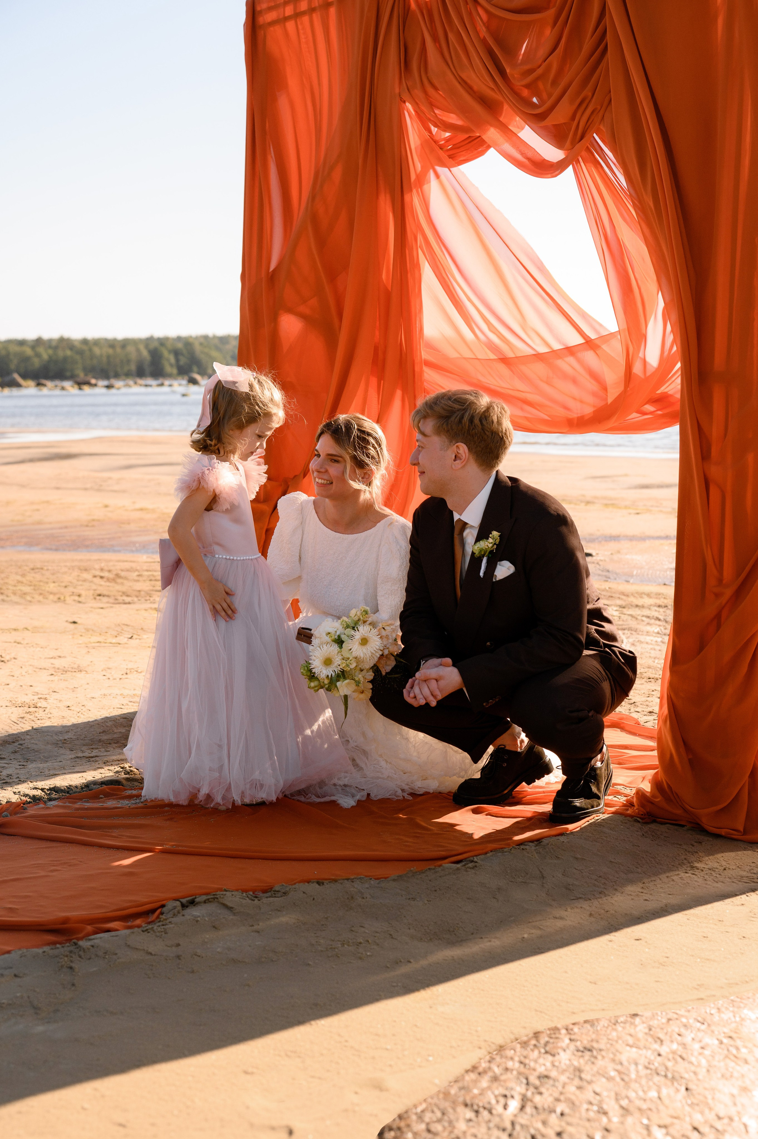 На берегу залива. Свадебный фотограф в Санкт-Петербурге, Москве, СПб Сергей Поддубный