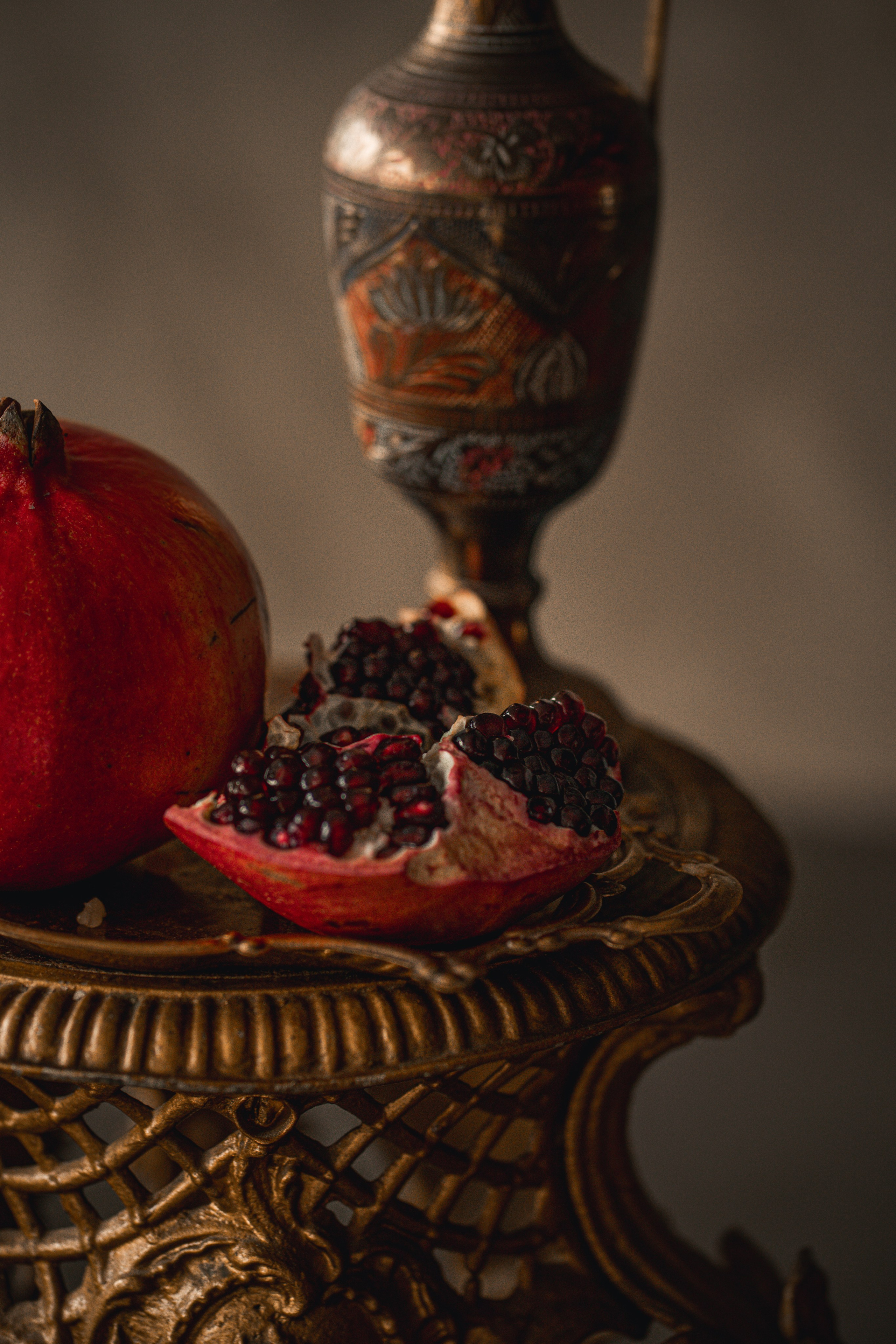 Девушка с гранатом. Фотограф Мария N Екатеринбург