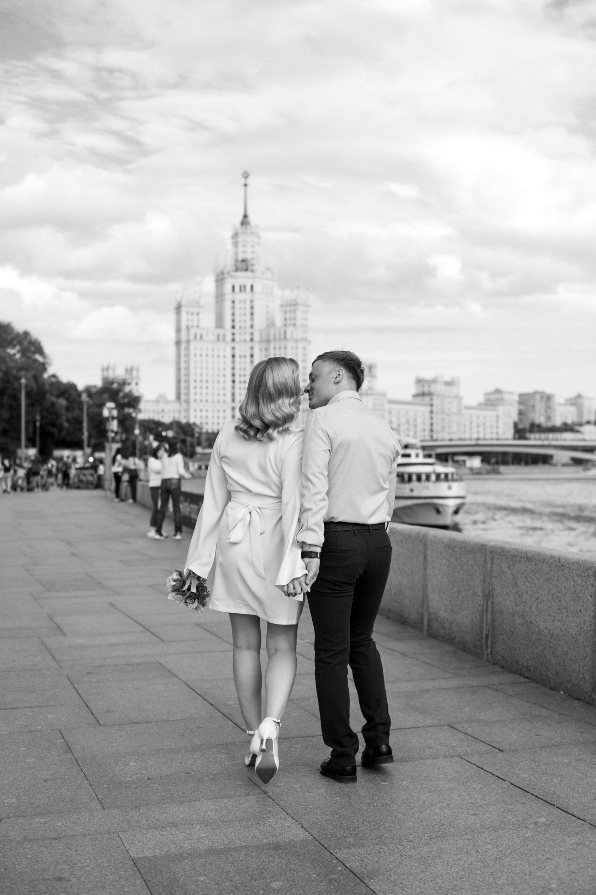 Свадебный фотограф Москва. Семейный фотограф. Предметная съемка, съемка одежды