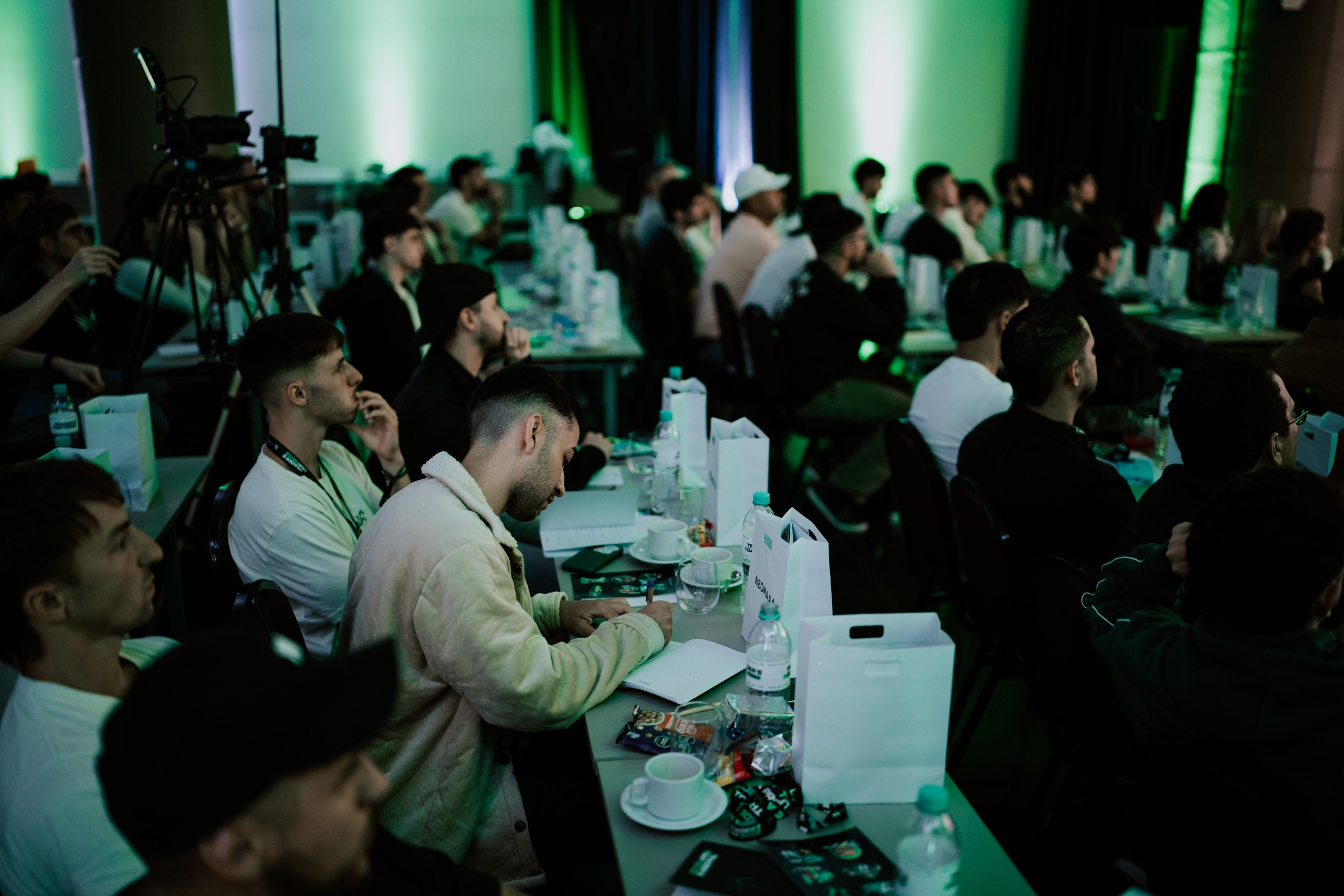 TRADERS DAY By NeomAAA Argentina. NeomAAA Funds Gallery