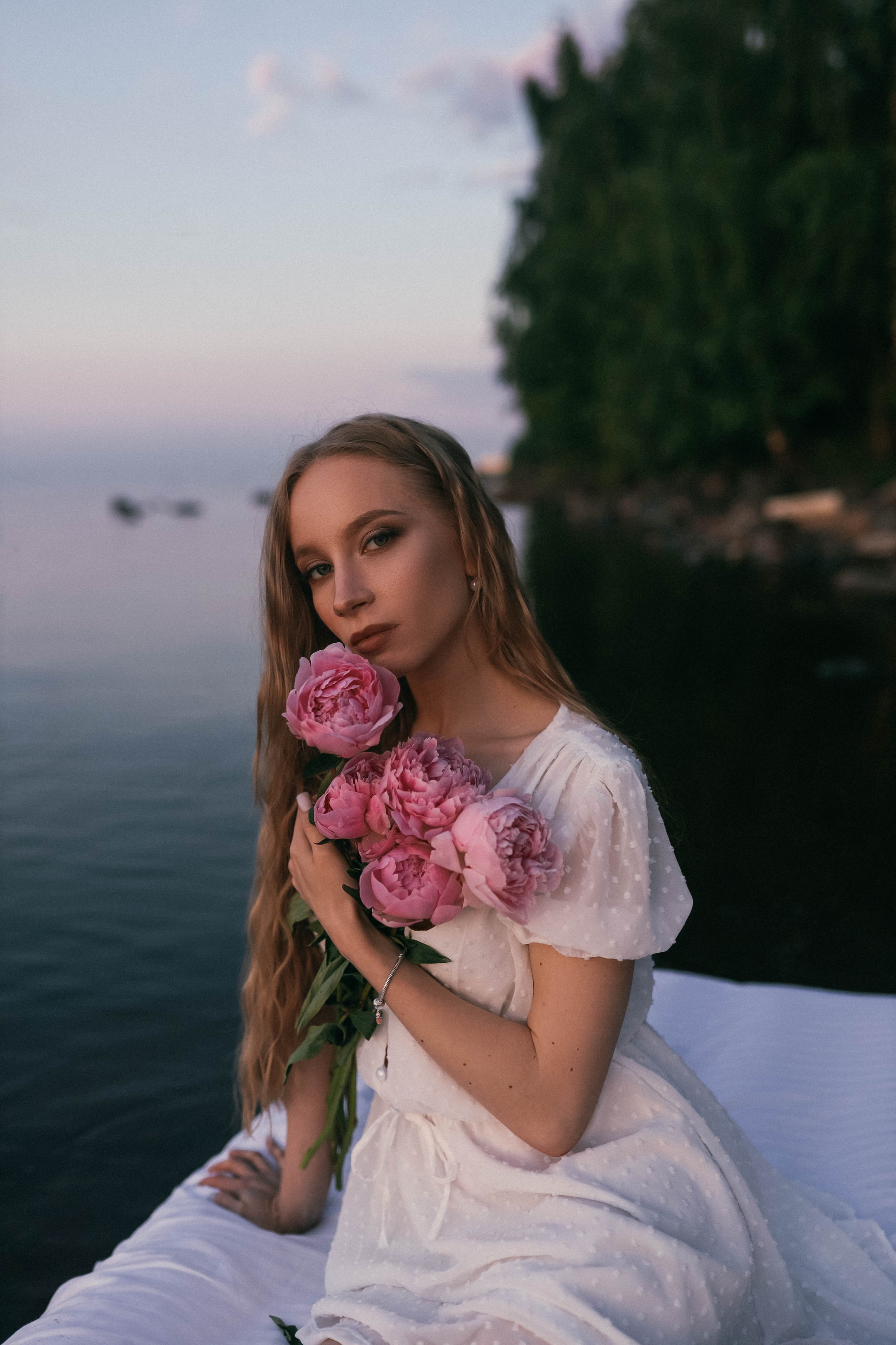 Александра. Главная