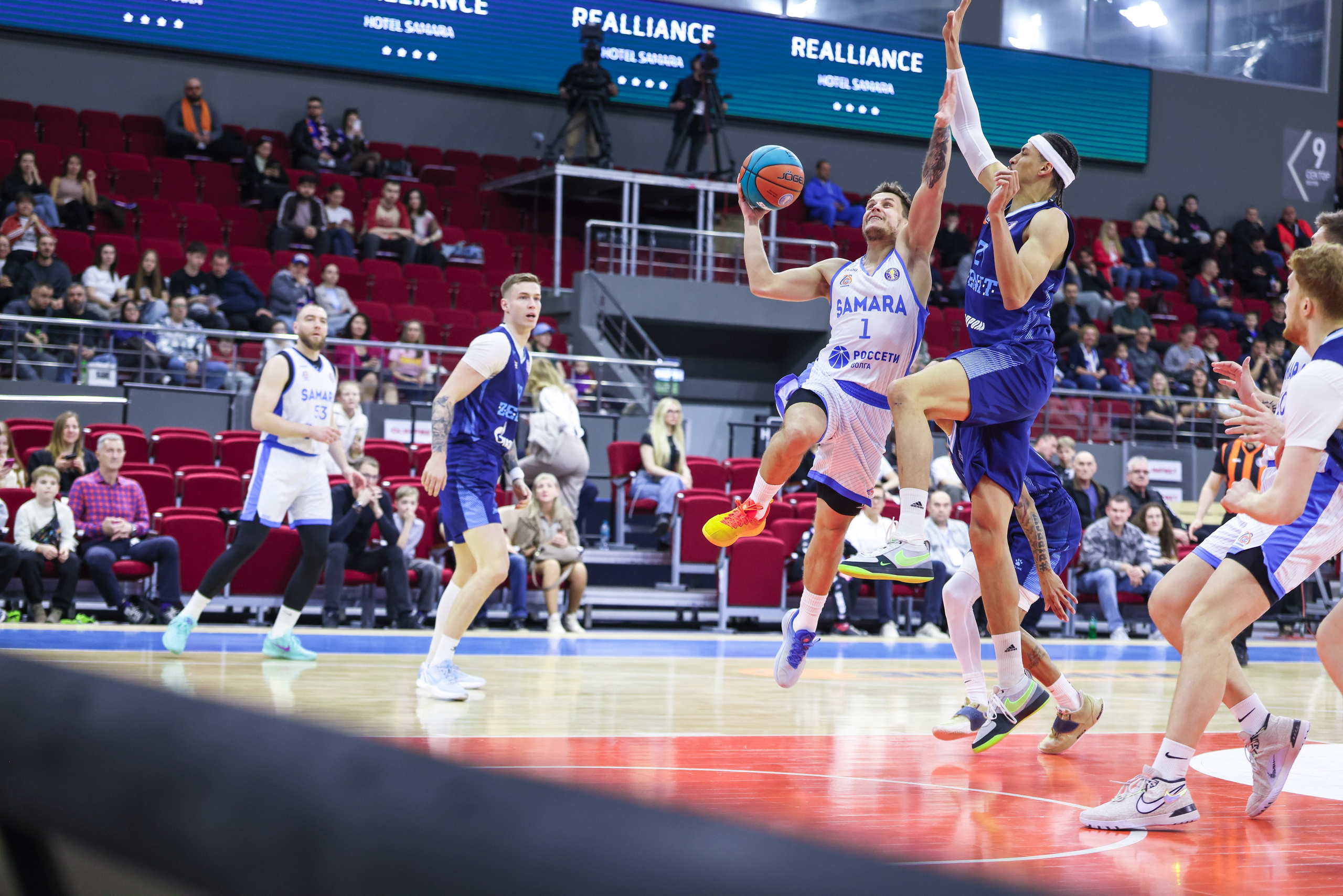 Баскетбол. Самара — Зенит. Единая лига ВТБ. Спортивный фотограф в Самаре