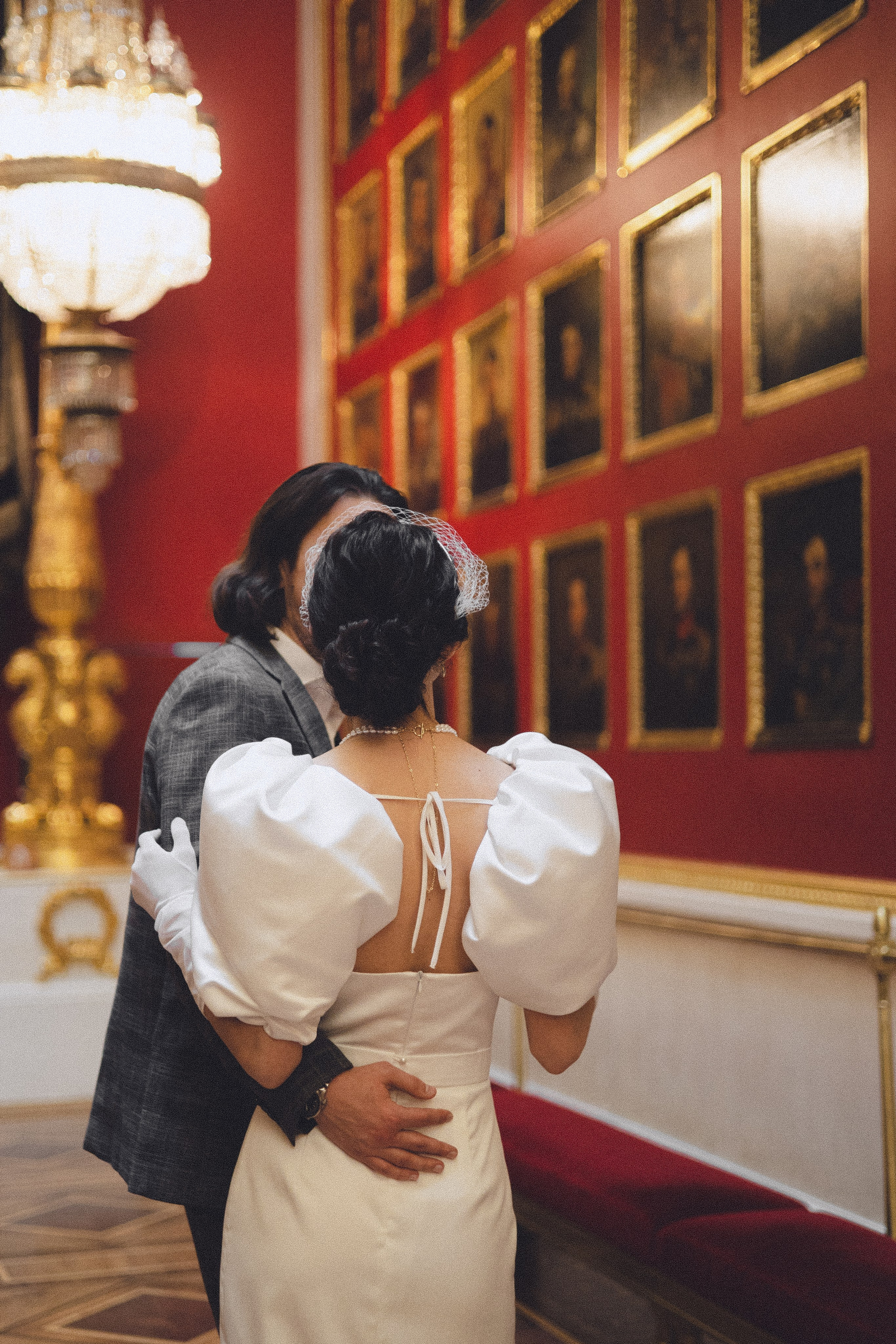 Свадебная съемка в Эрмитаже. Фотограф в Санкт-Петербурге Осокина Елизавета