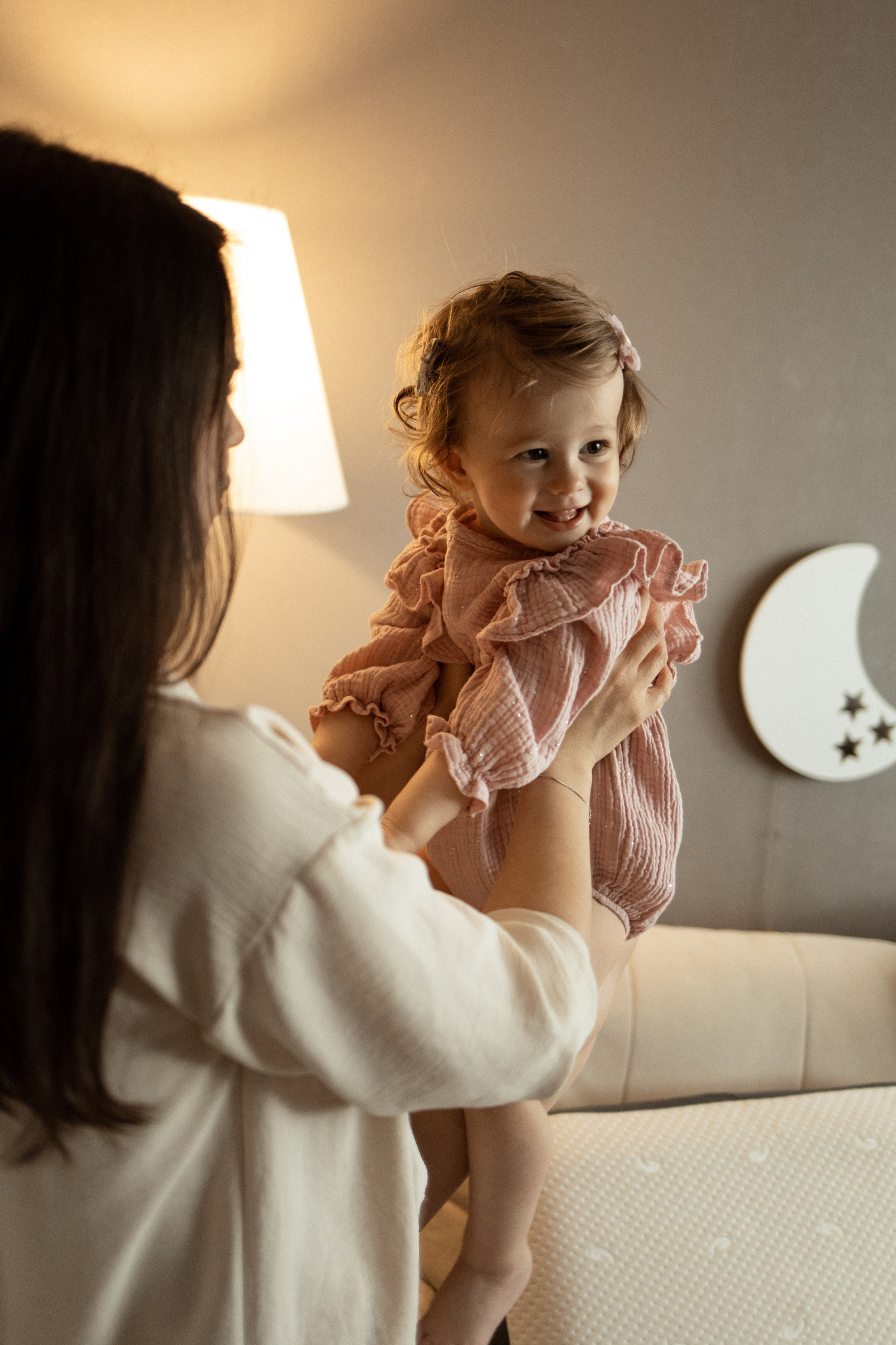 Домашняя фотосессия мама и дочка. Семейный фотограф Челябинск