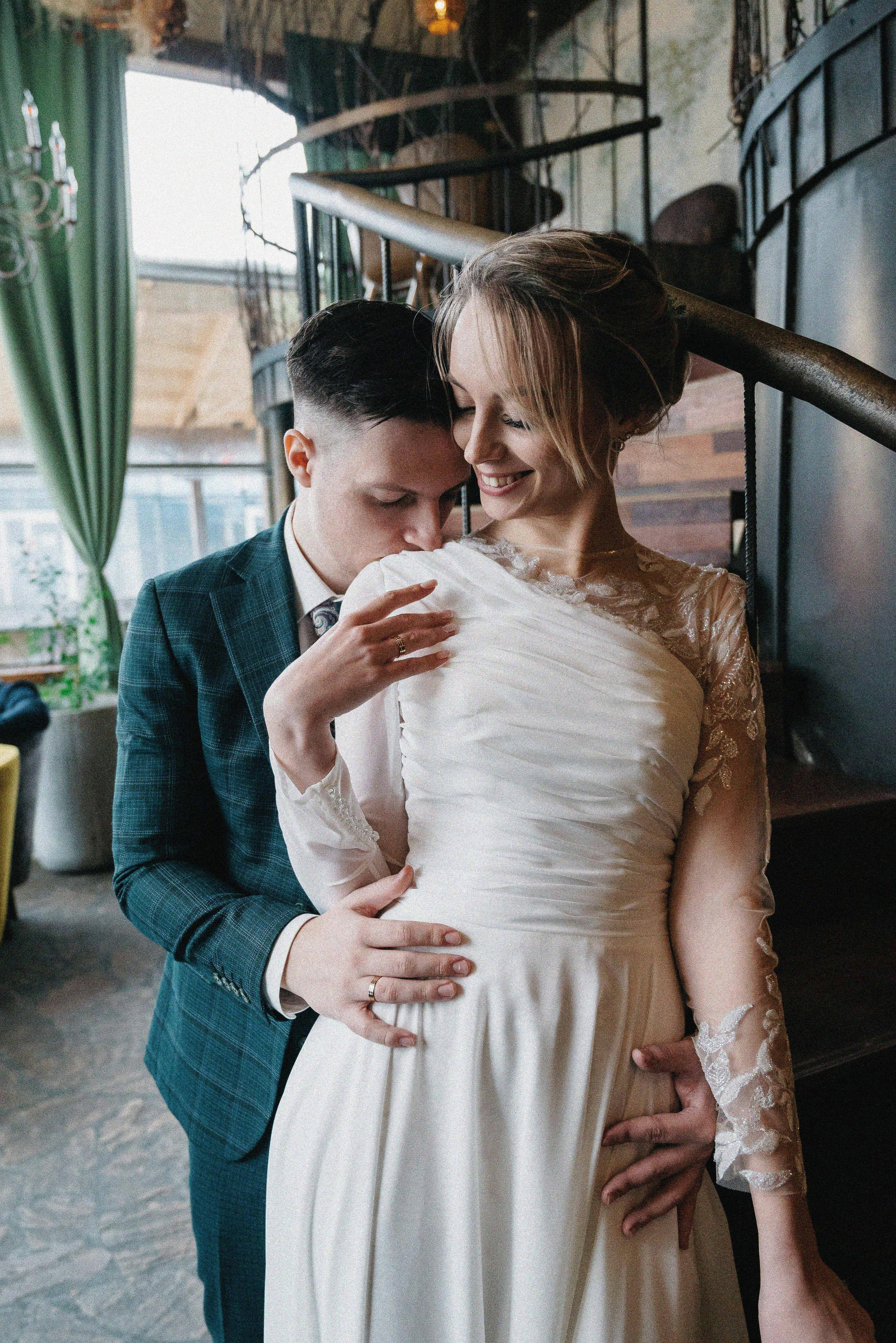 Артем и Галя. Тамара Власова