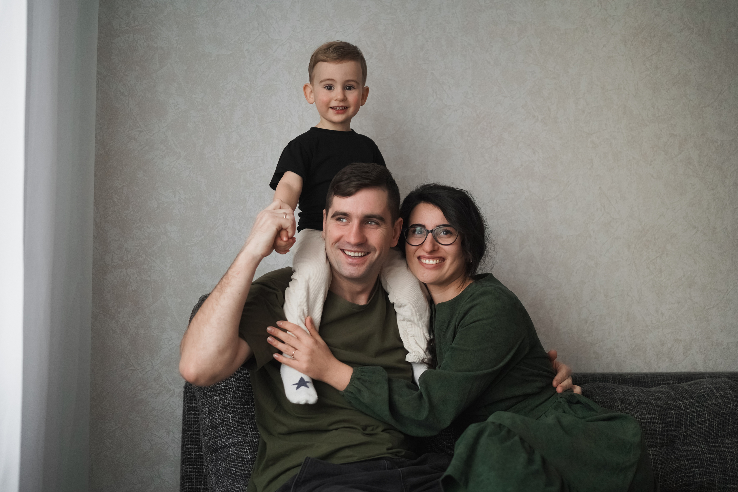 Самира, Сергей и Арсений. Свадебный и семейный фотограф в Калининграде Алина Свиклан