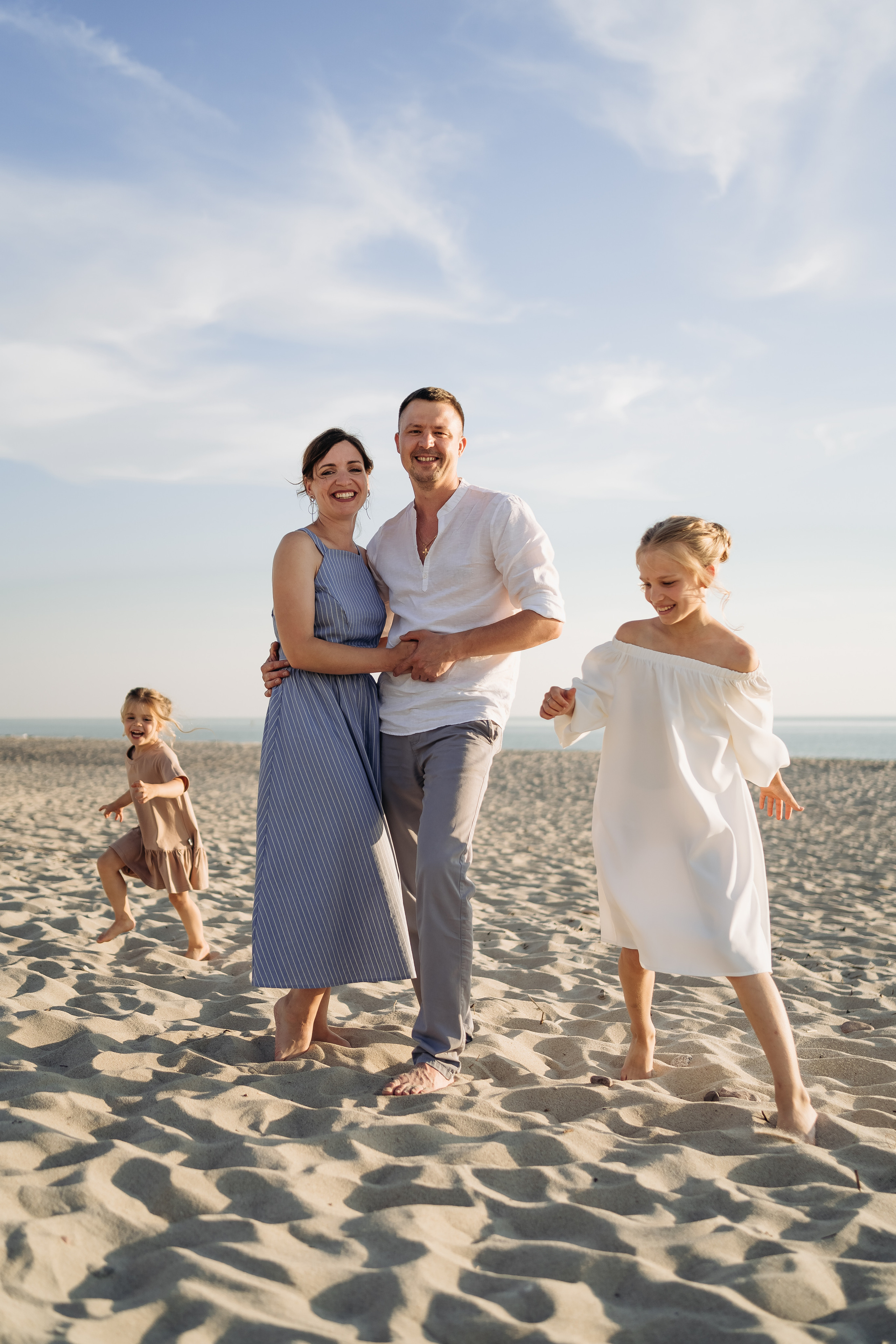 Анастасия, Сергей, Кира и Мира. Свадебный и семейный фотограф в Калининграде Алина Свиклан
