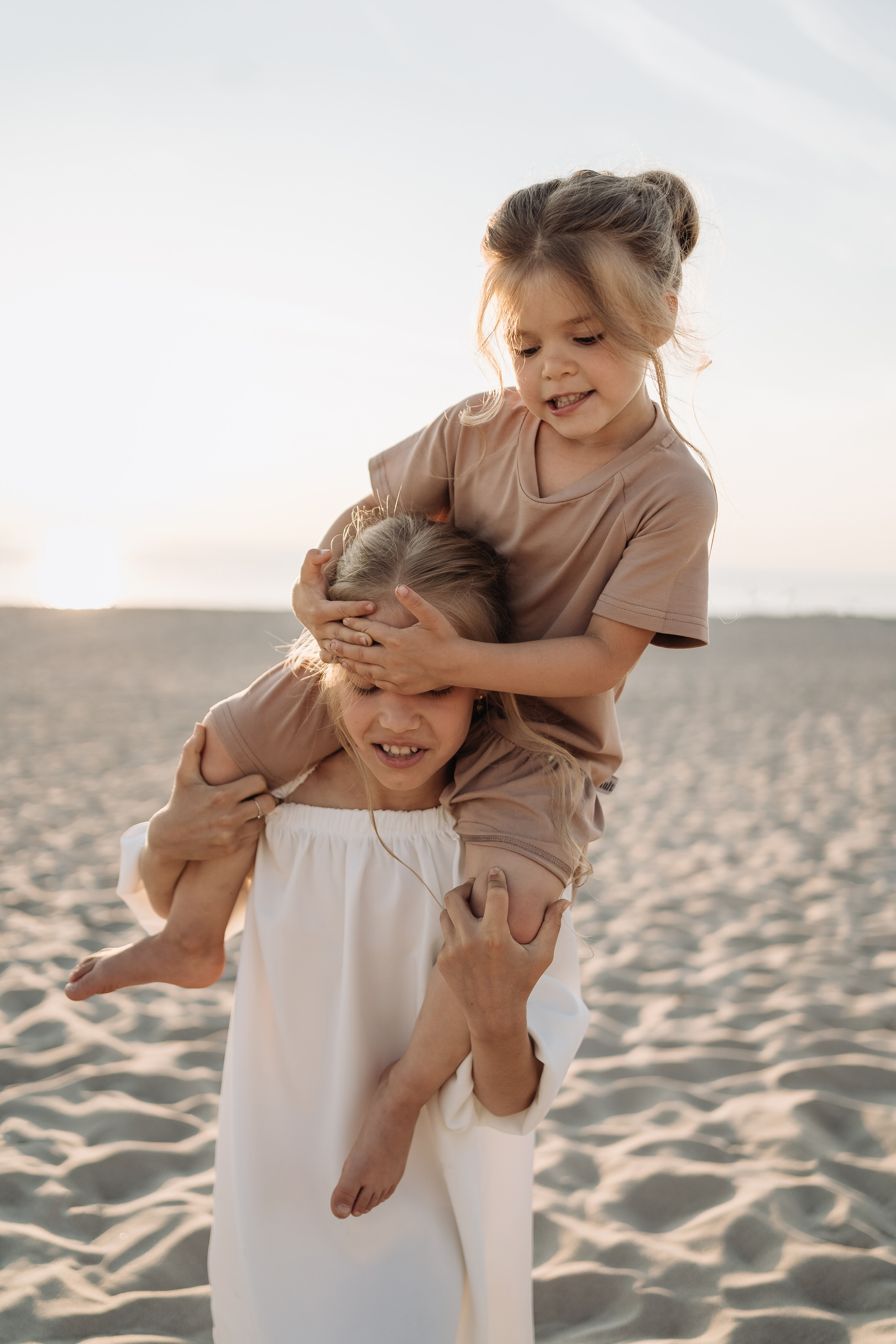Анастасия, Сергей, Кира и Мира. Свадебный и семейный фотограф в Калининграде Алина Свиклан