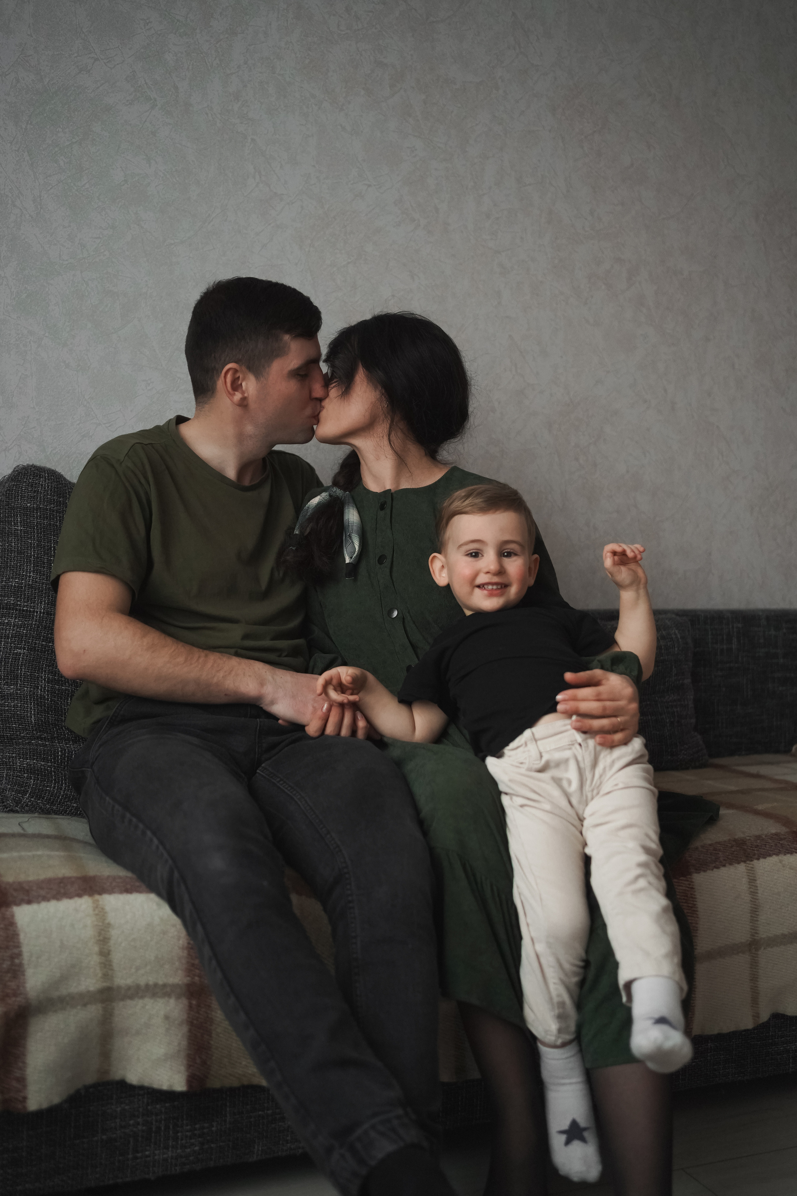 Самира, Сергей и Арсений. Свадебный и семейный фотограф в Калининграде Алина Свиклан