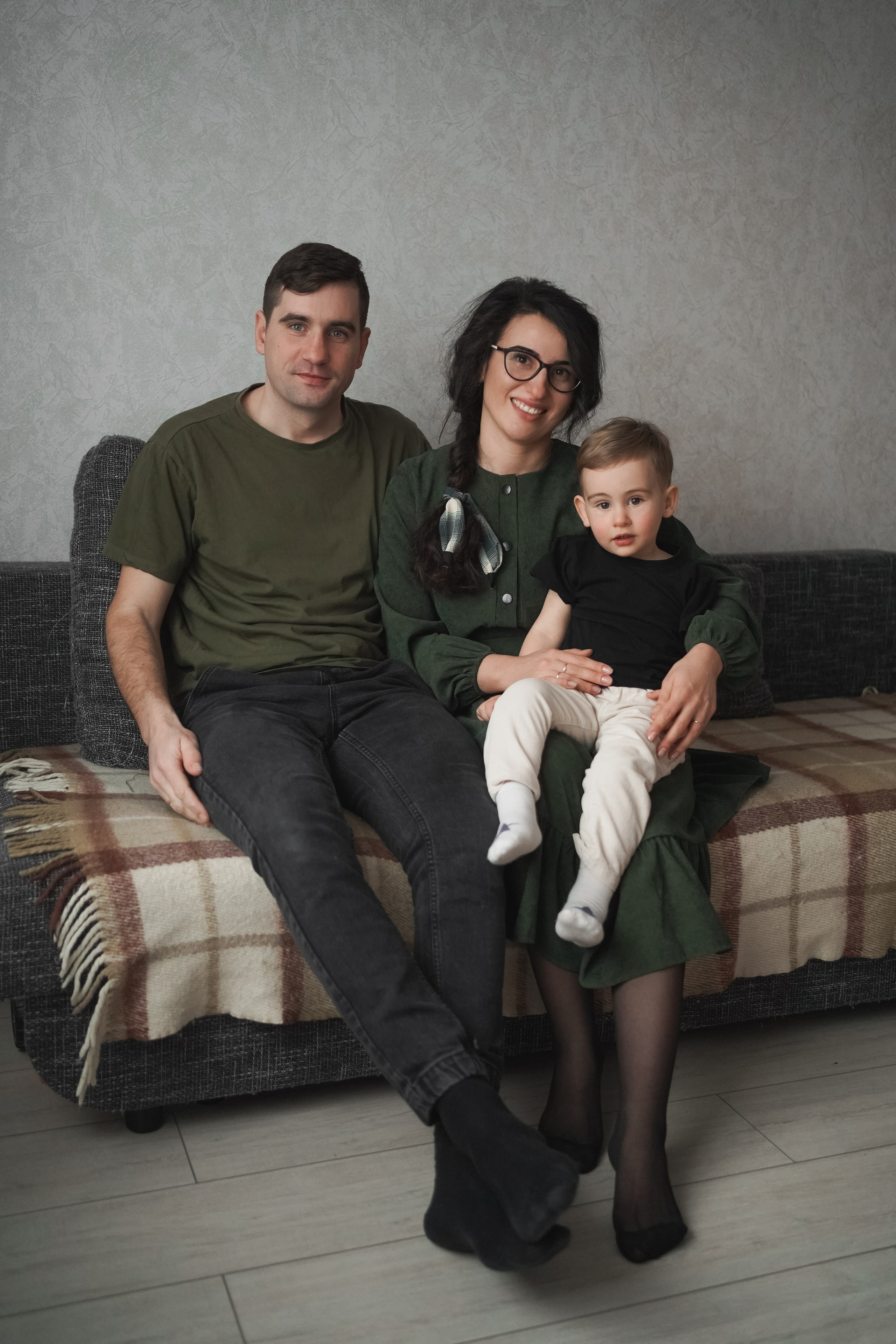 Самира, Сергей и Арсений. Свадебный и семейный фотограф в Калининграде Алина Свиклан