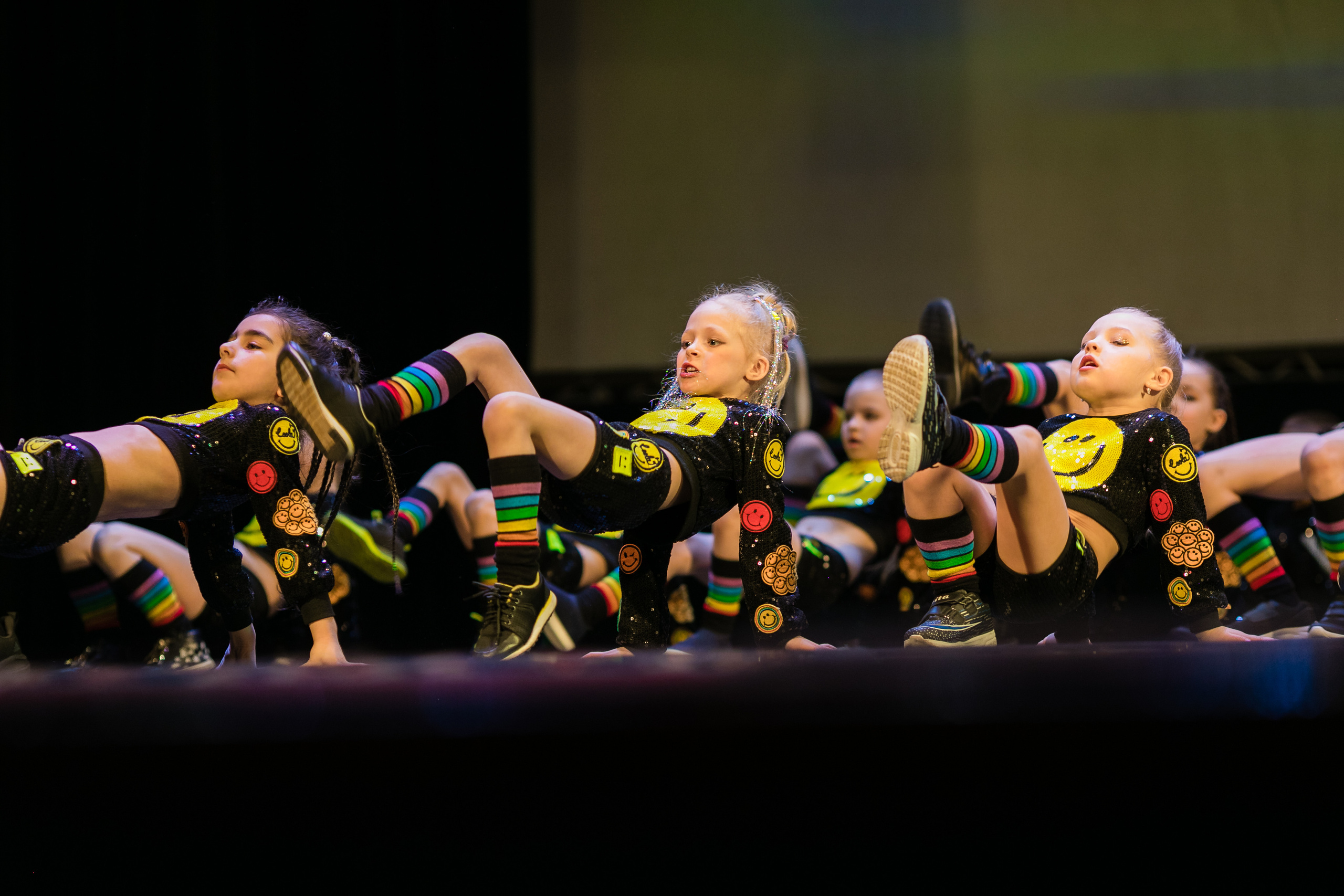 Детское танцевальное выступление. Детский и семейный фотограф в Санкт-Петербурге Елена Крюкова