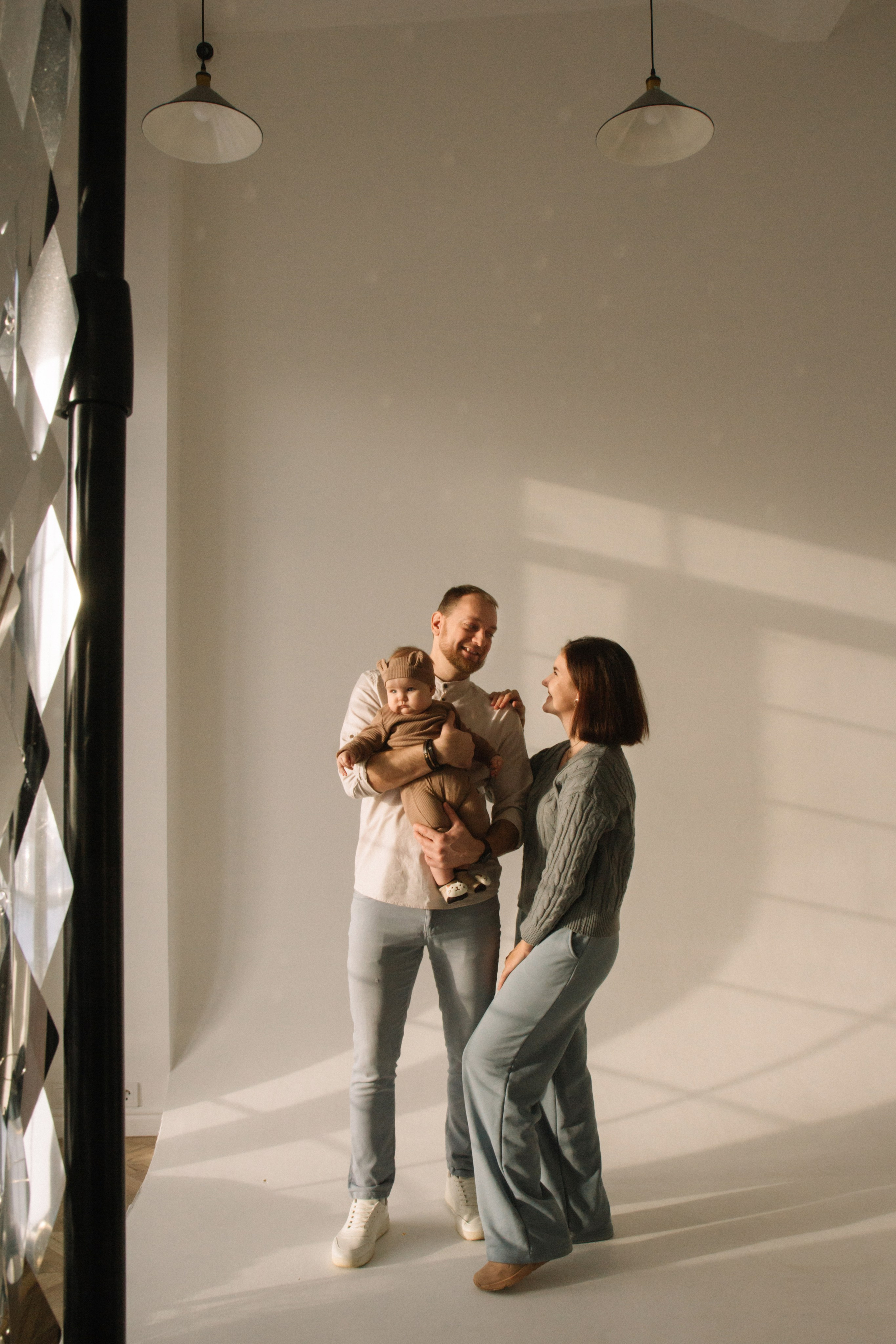 Съемка большой семьи на циклораме. Семейный фотограф в Томске Максимова Екатерина