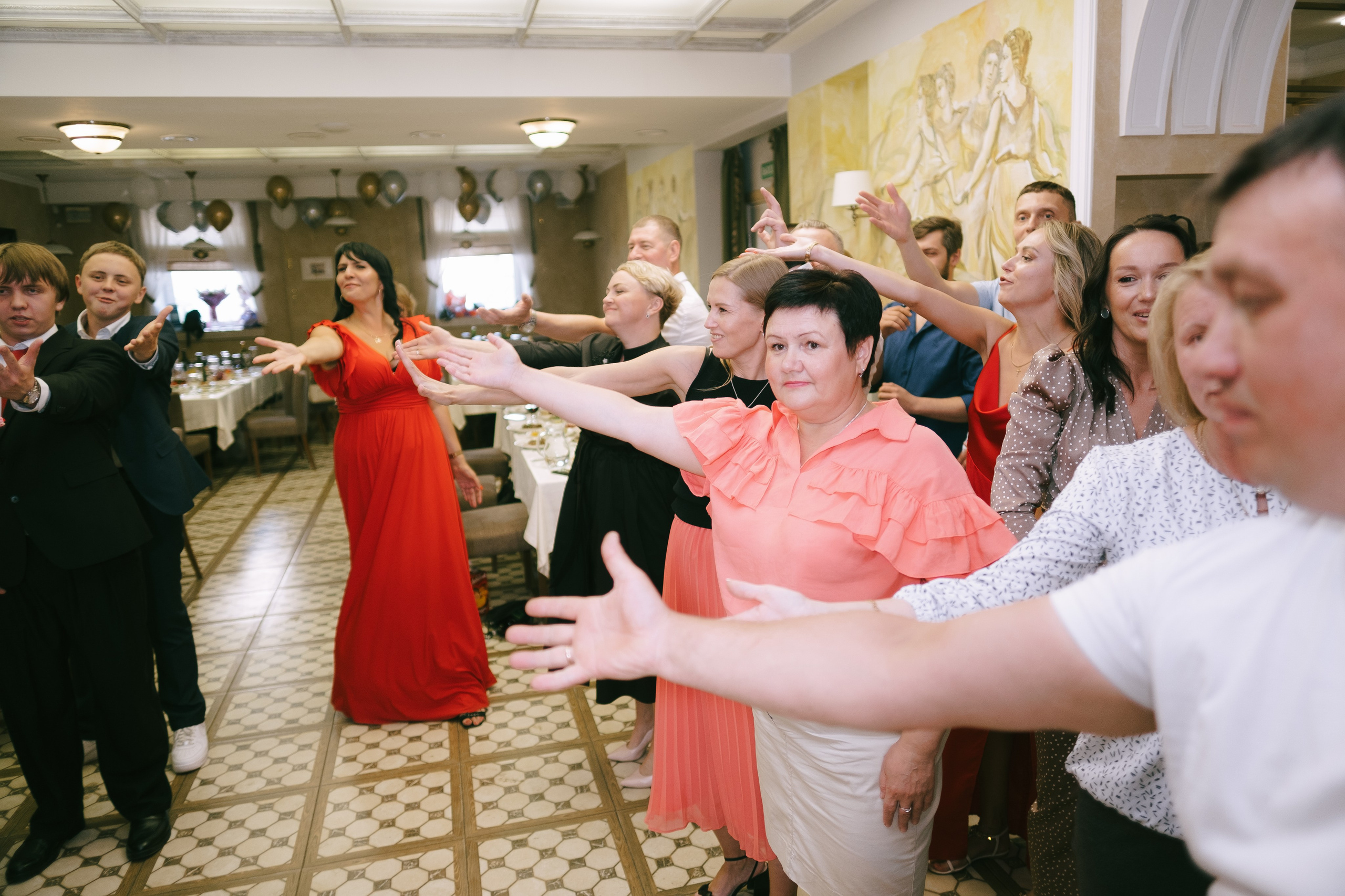 Выпускной школа 33. Свадебный и репортажной фотограф Денис Ожигин в Краснодаре и Краснодарском крае