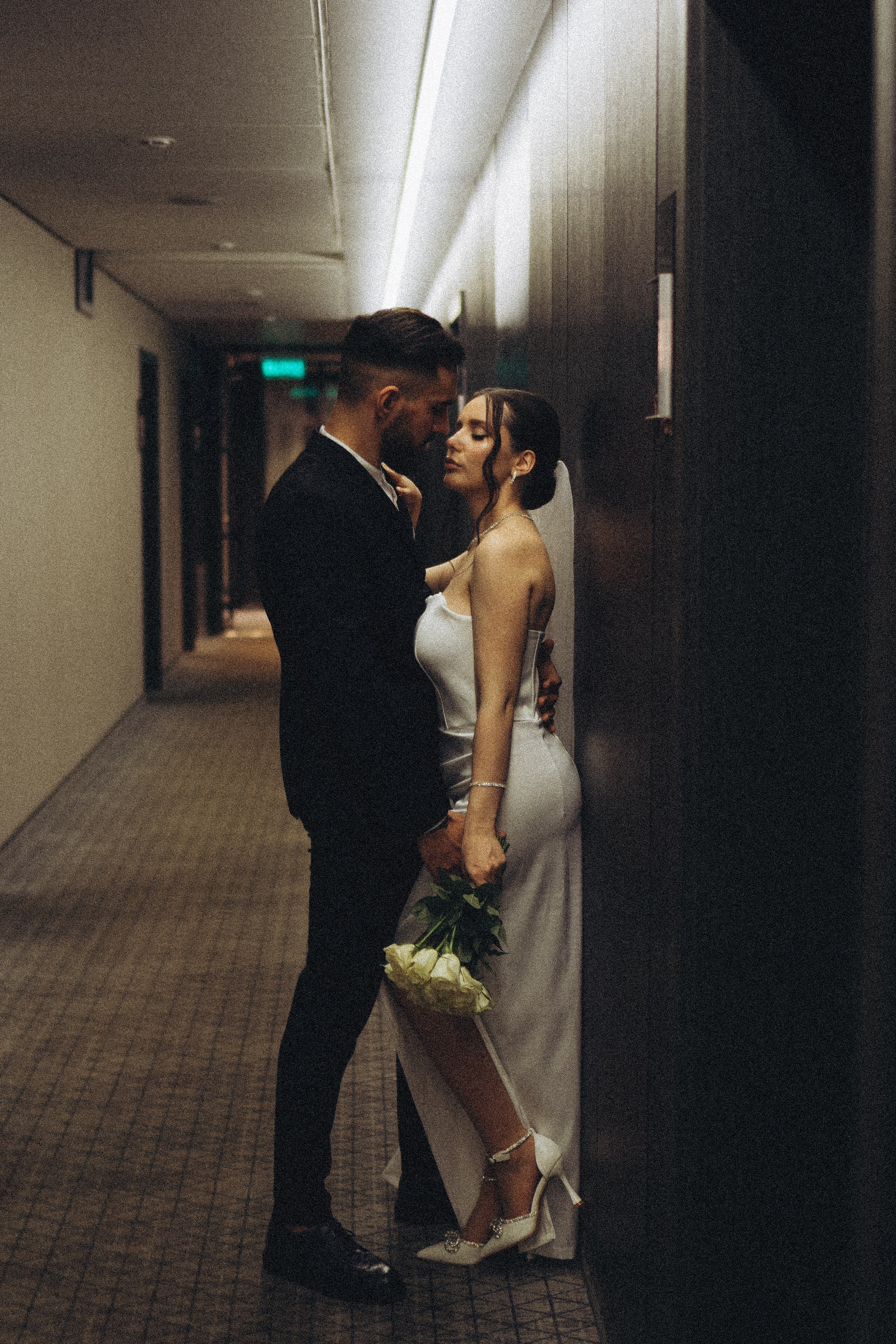 СВАДЕБНАЯ СЬЕМКА СБОРОВ ЖЕНИХА И НЕВЕСТЫ В ОТЕЛЕ И ТАКЖЕ ФОТОСЕССИИЯ В ОТЕЛЕЕ МЕГАПОЛИС БРЯНСК. Профессиональный фотограф, Санкт-Петербург — Виктория Богомолова