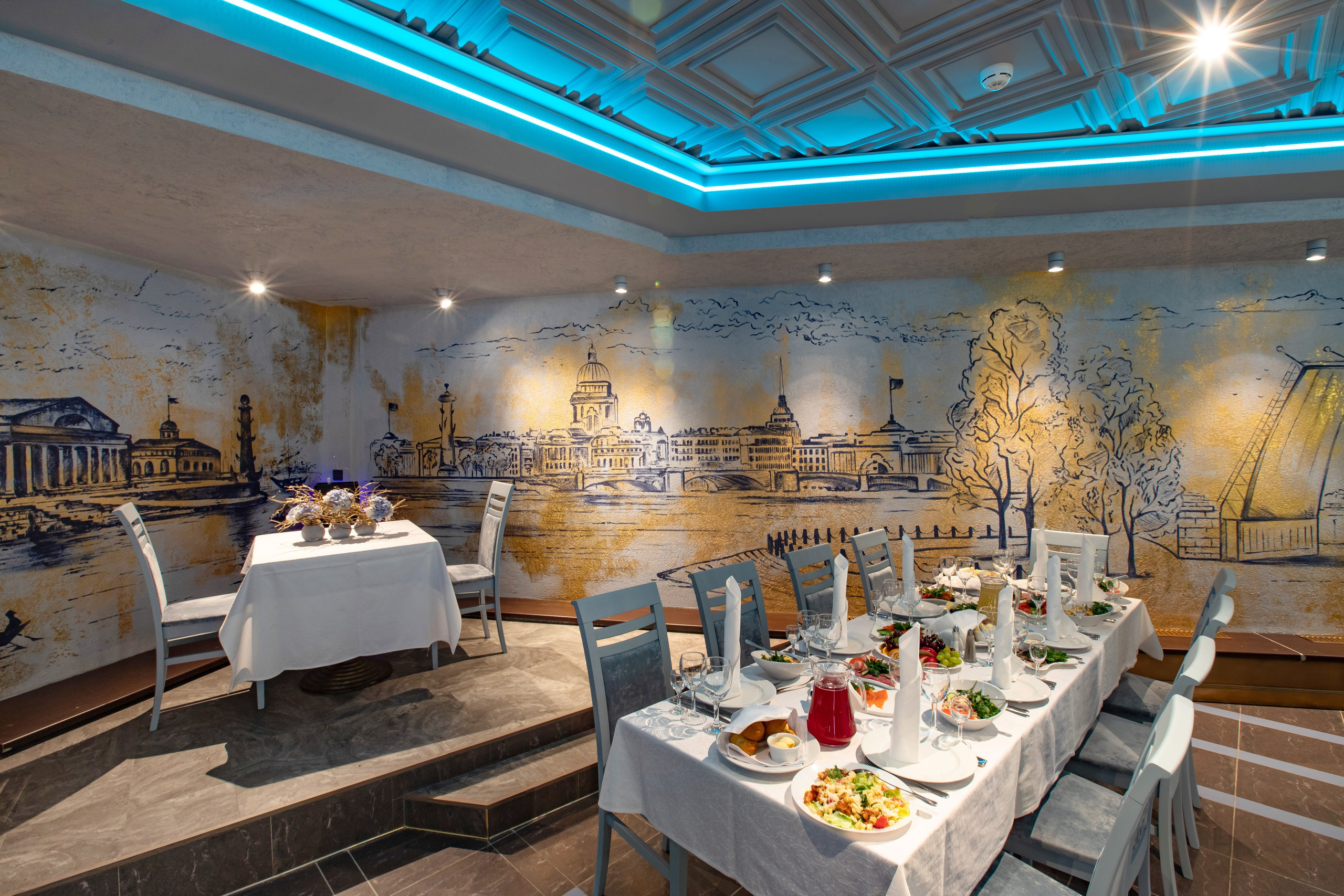 Банкетный зал при отеле «Нептун». Фотограф Махлаева Виктория/Санкт-Петербург