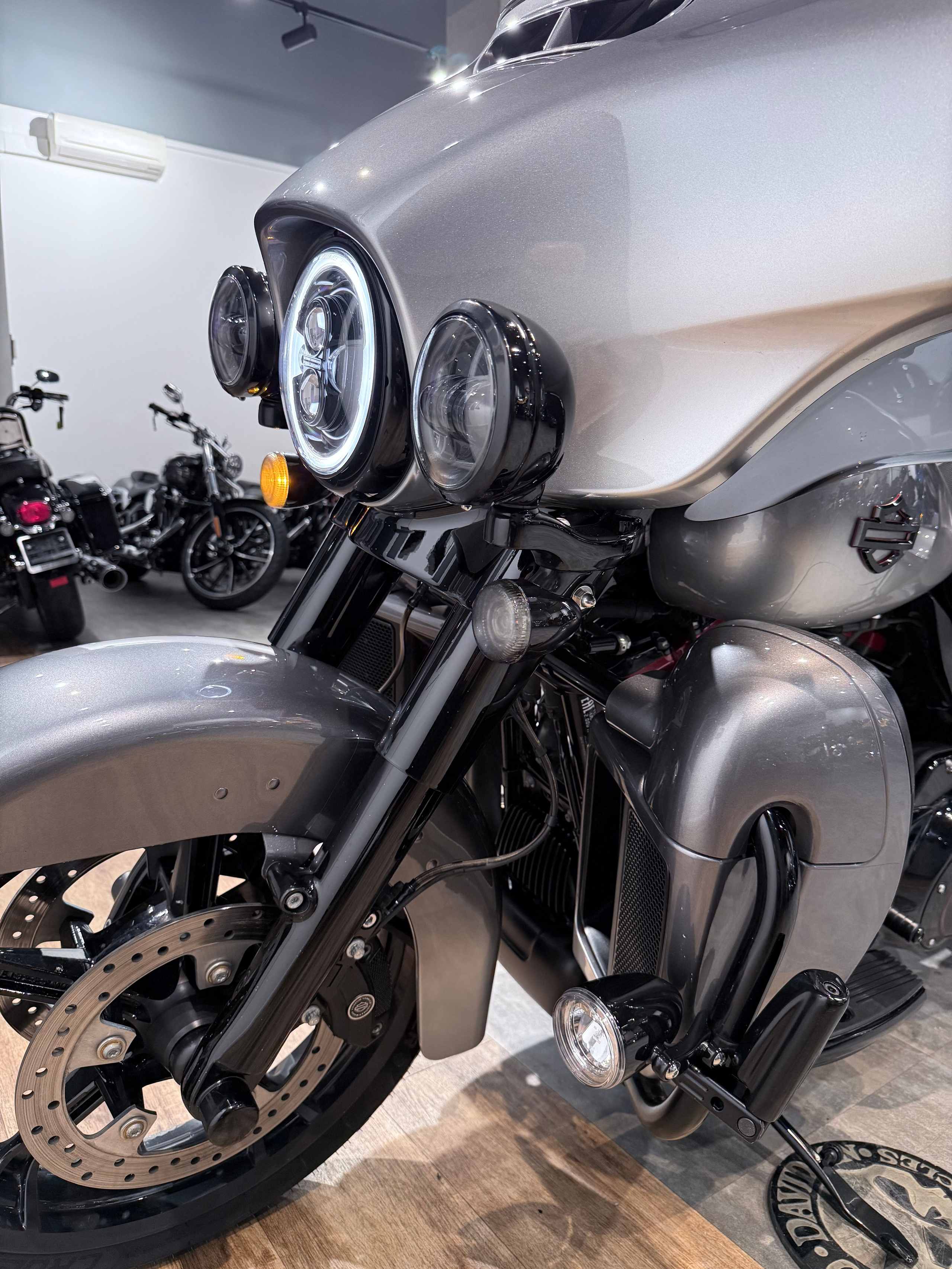 2019 CVO Electra Glide Limited 117 (Nardo Gray). Hello Davidson, Москва. Только хорошие мотоциклы…