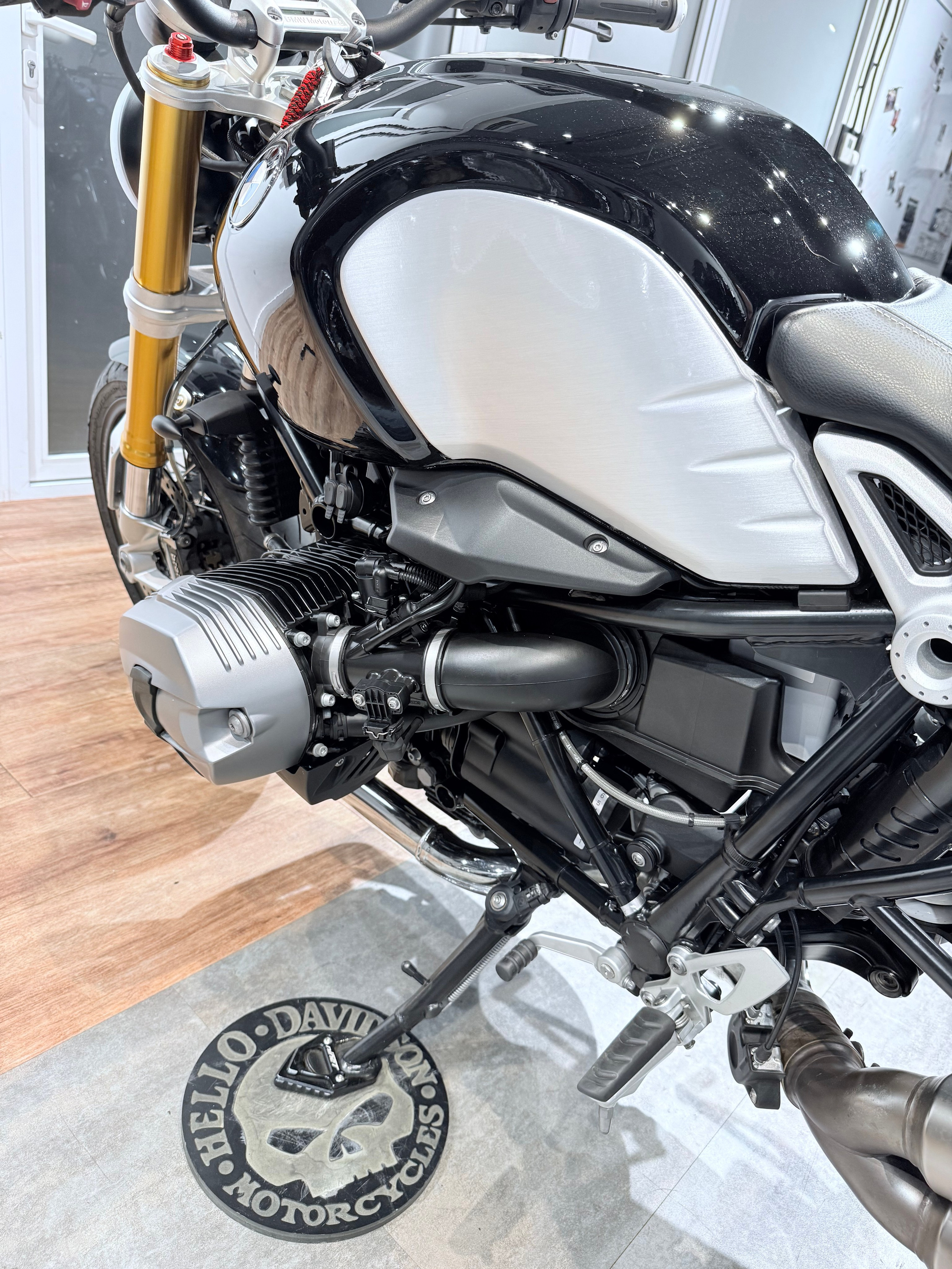 BMW R Nine T Black Storm. Hello Davidson, Москва. Только хорошие мотоциклы…