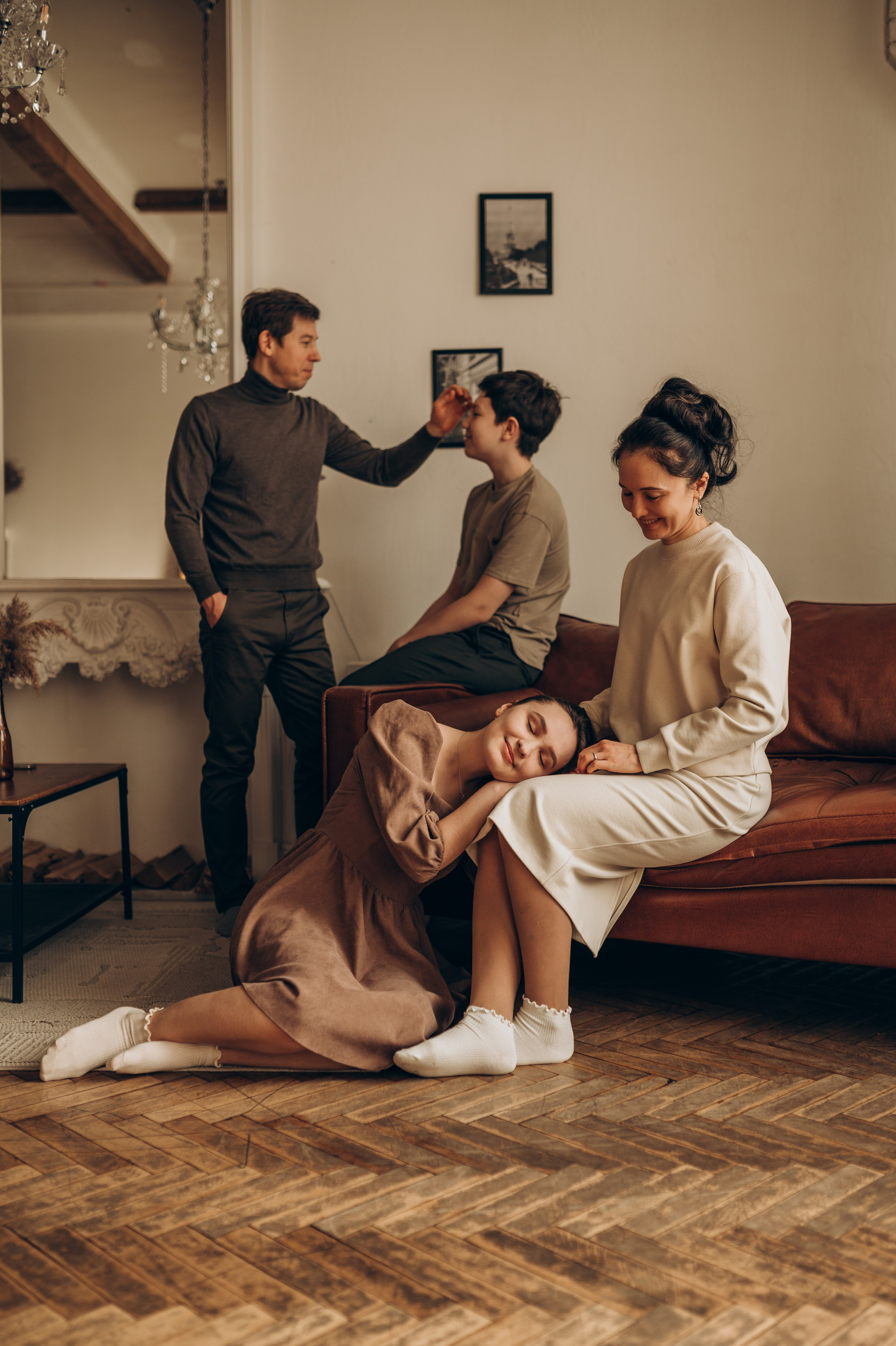 Уютная семейная съёмка в студии. Семейный фотограф в Домодедово и Москве Елена Пичугина