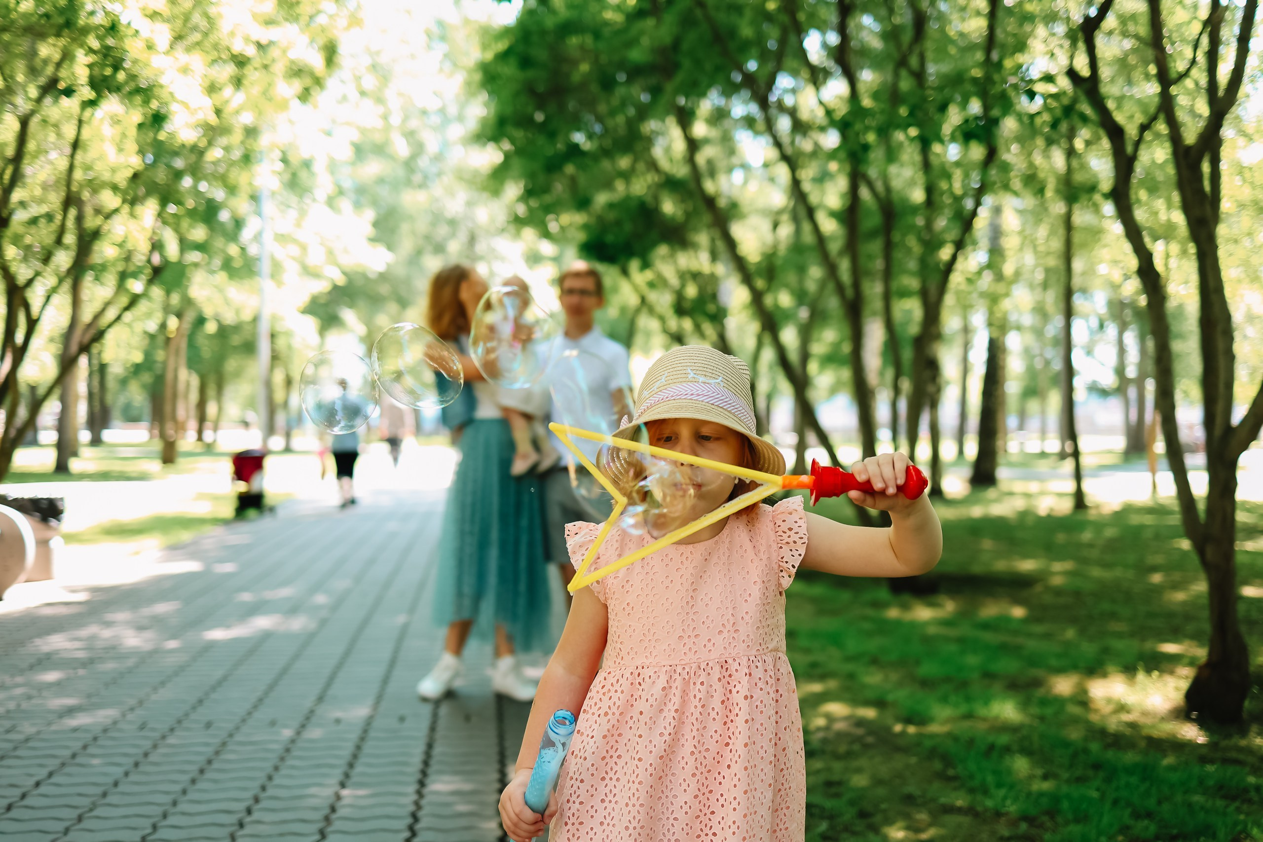 алёна малахова фотограф новосибирск семейный детский домашняя фотосессия в новосибирске день рождения репортажная съёмка фотосессия с лошадьми на конюшне деревня алтай  на природе фотосессия в детском саду мама и сын предложение руки и сердца идея  помолвка фотосессия берег закат детский день рождения годик торт аниматор лофт игровая продолжение следует prodoljenie_sleduet_