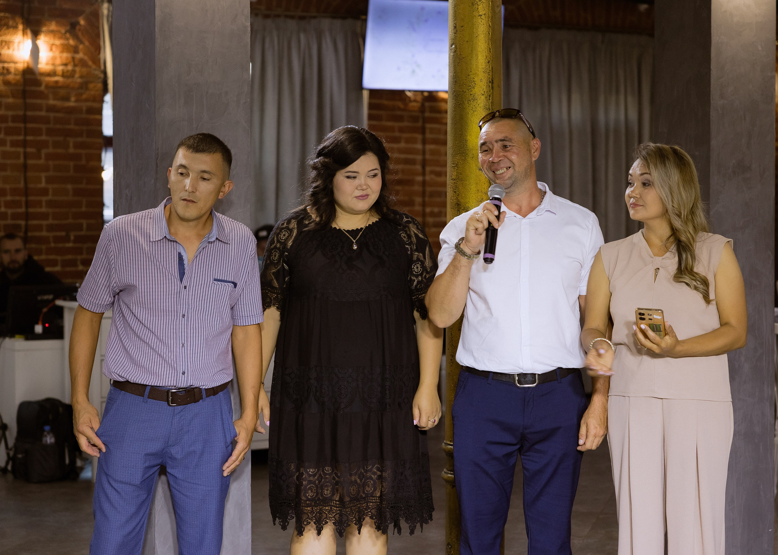 Дмитрий и Алита. Фотограф Эмиль Исякаев