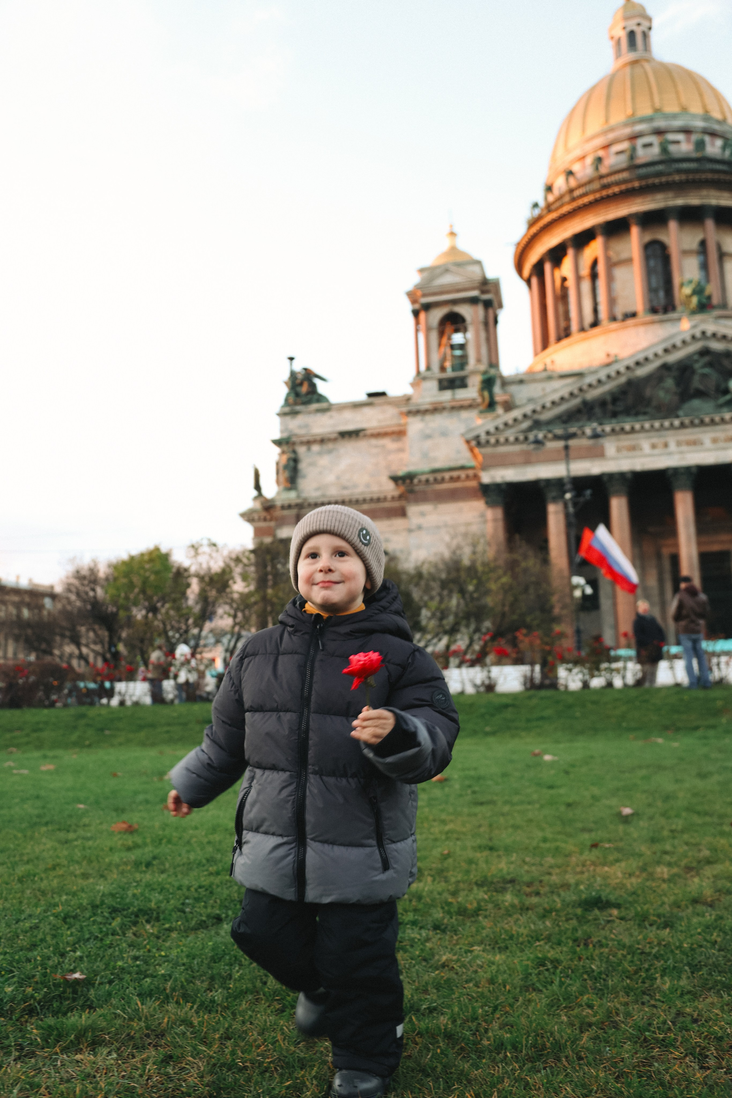 Семейная фотосессия у Исаакиевского собора и Новой Голландии. Фотограф в Санкт-Петербурге Валерия Закатеева