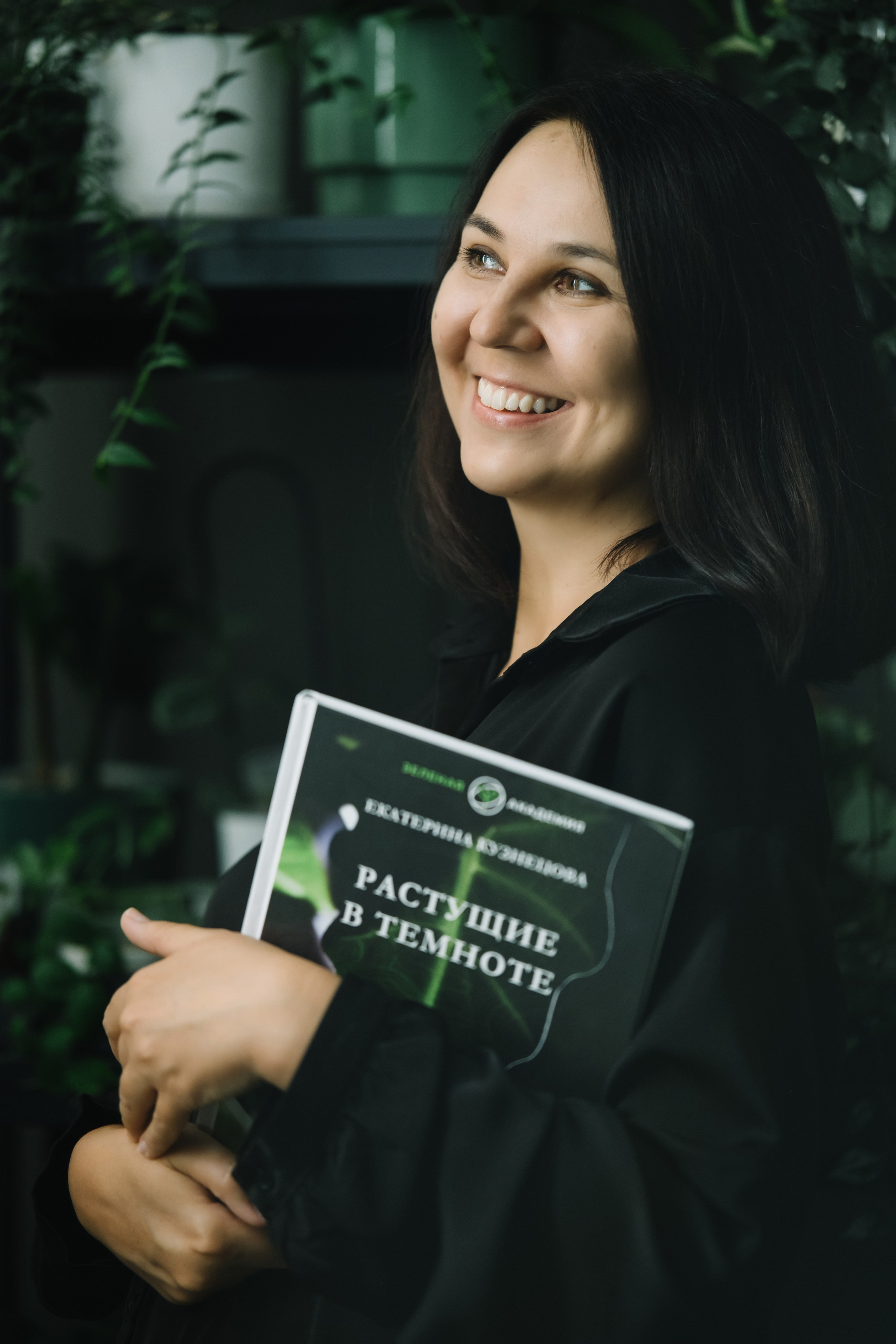 Домашняя женская фотосессия. Портретный фотограф в Чите Анна Камратова. Помогу Вам создать историю, в которой Вы — главный герой!