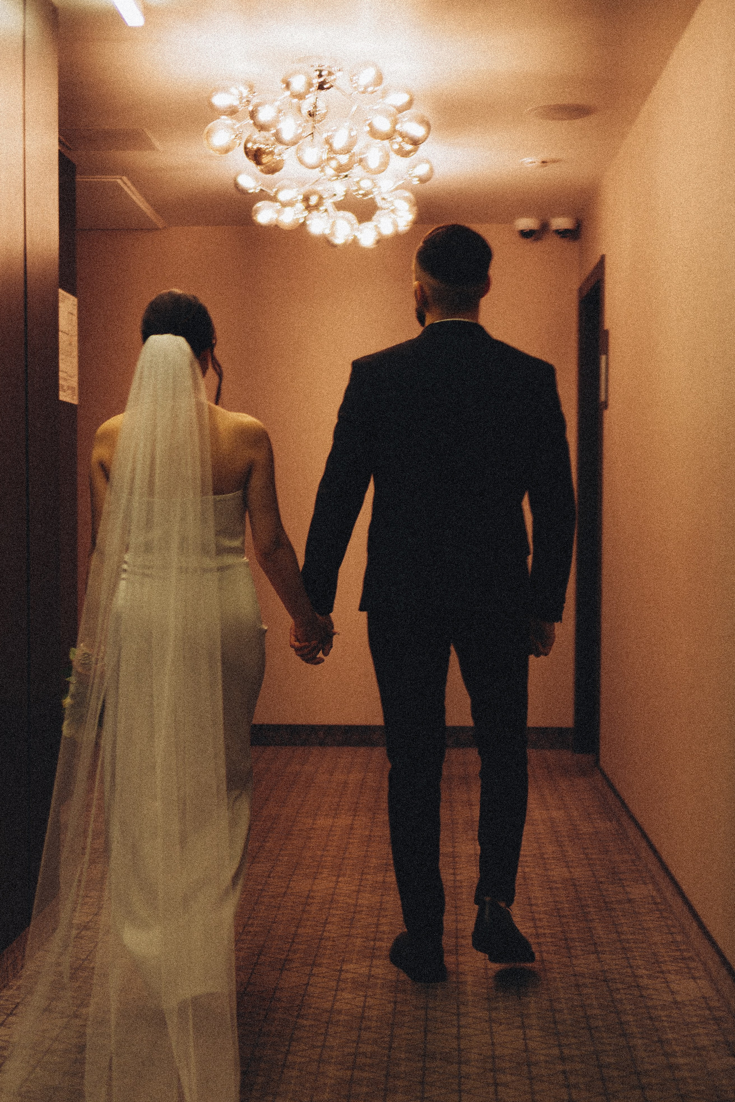 СВАДЕБНАЯ СЬЕМКА СБОРОВ ЖЕНИХА И НЕВЕСТЫ В ОТЕЛЕ И ТАКЖЕ ФОТОСЕССИИЯ В ОТЕЛЕЕ МЕГАПОЛИС БРЯНСК. Профессиональный фотограф, Санкт-Петербург — Виктория Богомолова