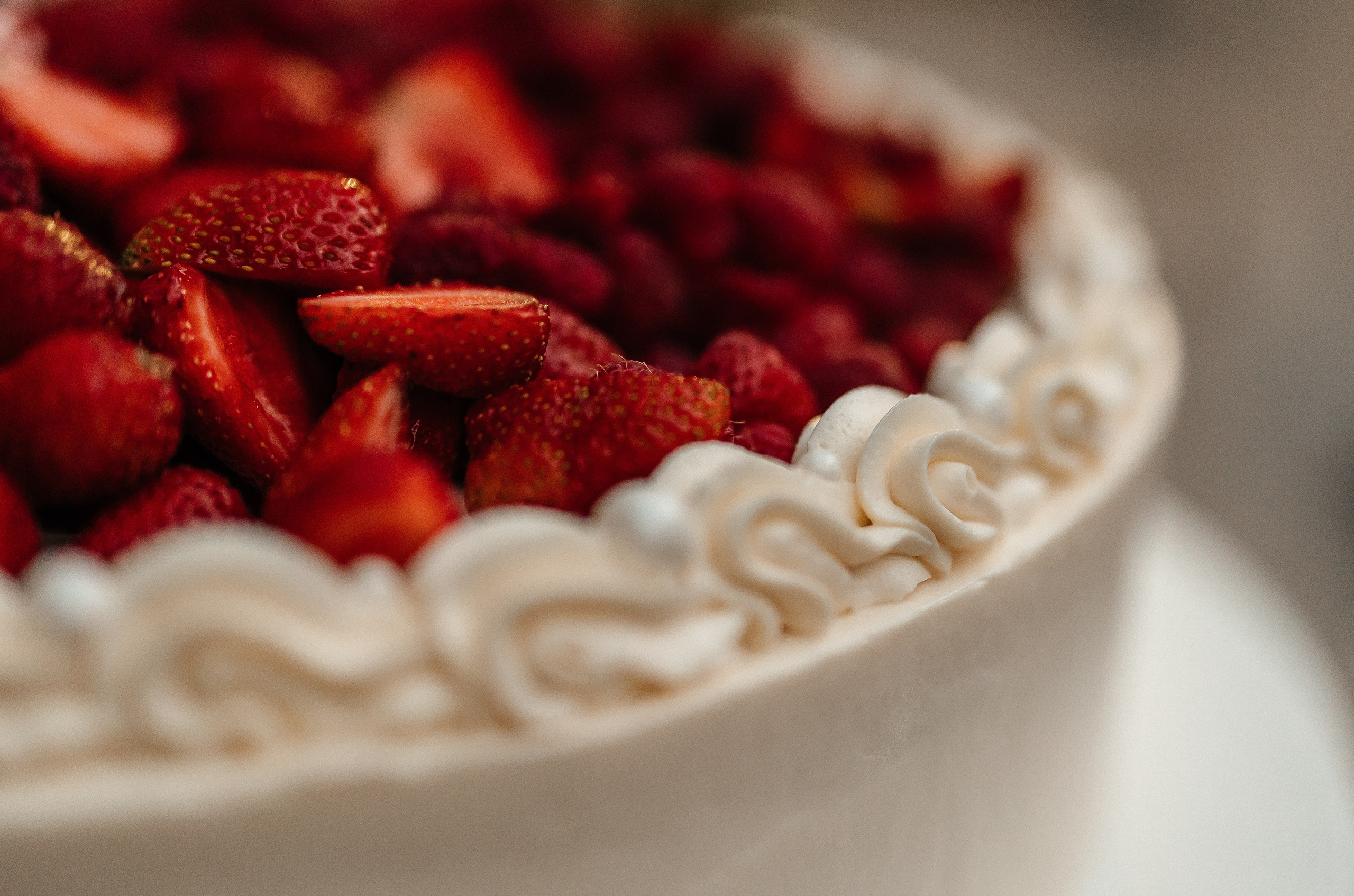 Виктор & Дарья | 02.08.25. Свадебный и семейный фотограф в Омске Евгения Хакимова