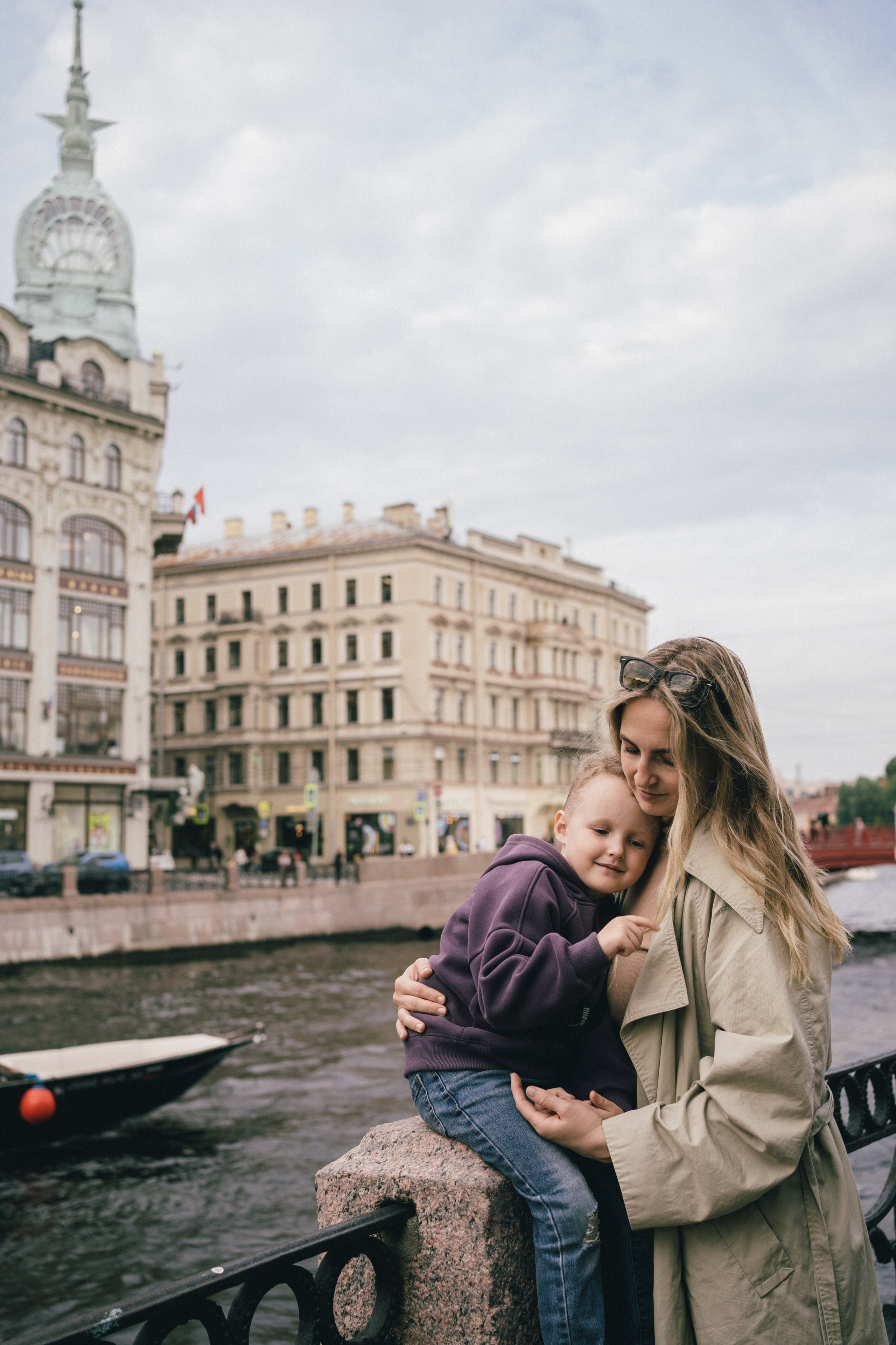 Мама и сын. Репортажный фотограф в Санкт-Петербурге. Фотограф на мероприятие в СПБ