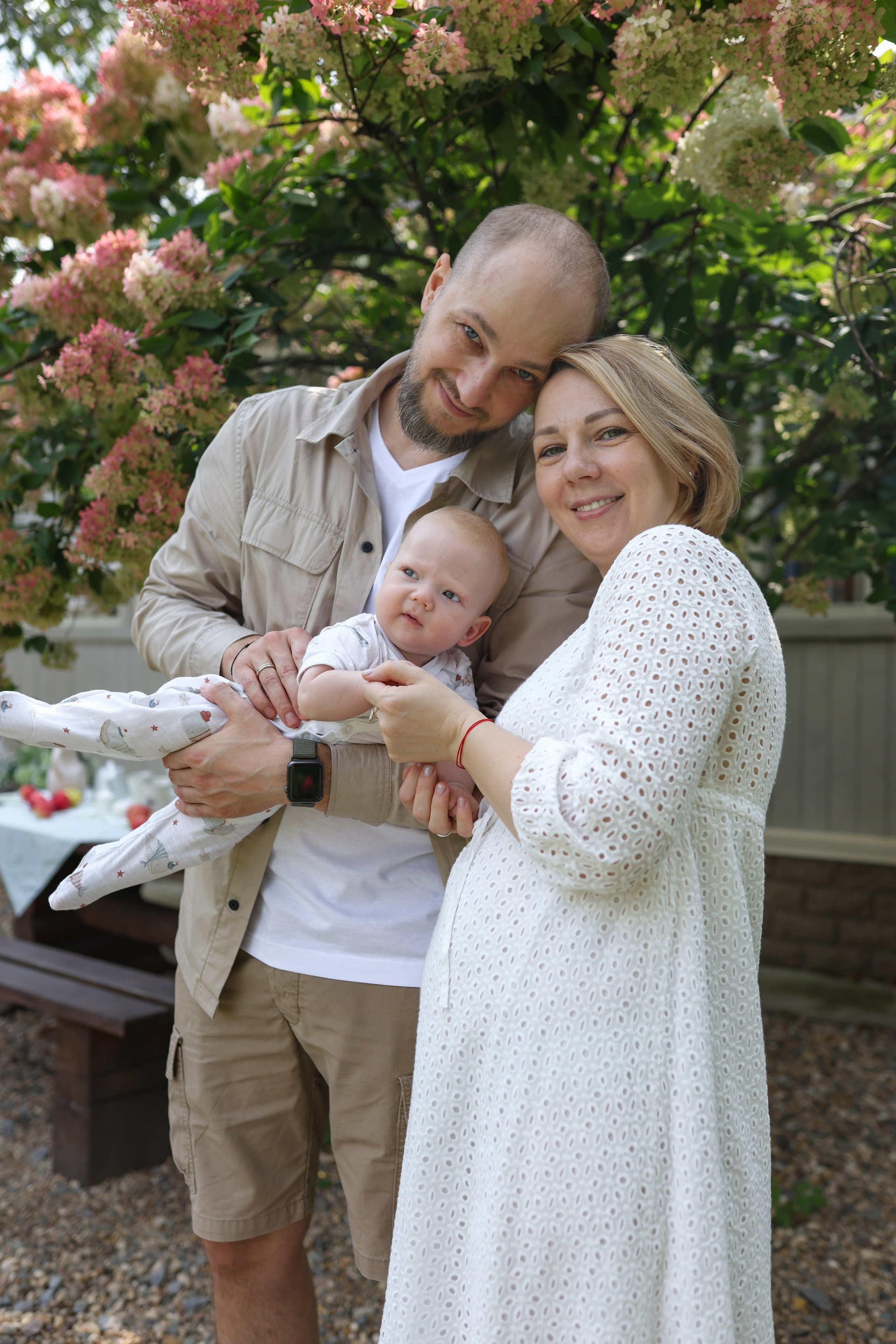 Семейная фотосессия в загородной студии. Фотограф в Железнодорожном и Балашихе