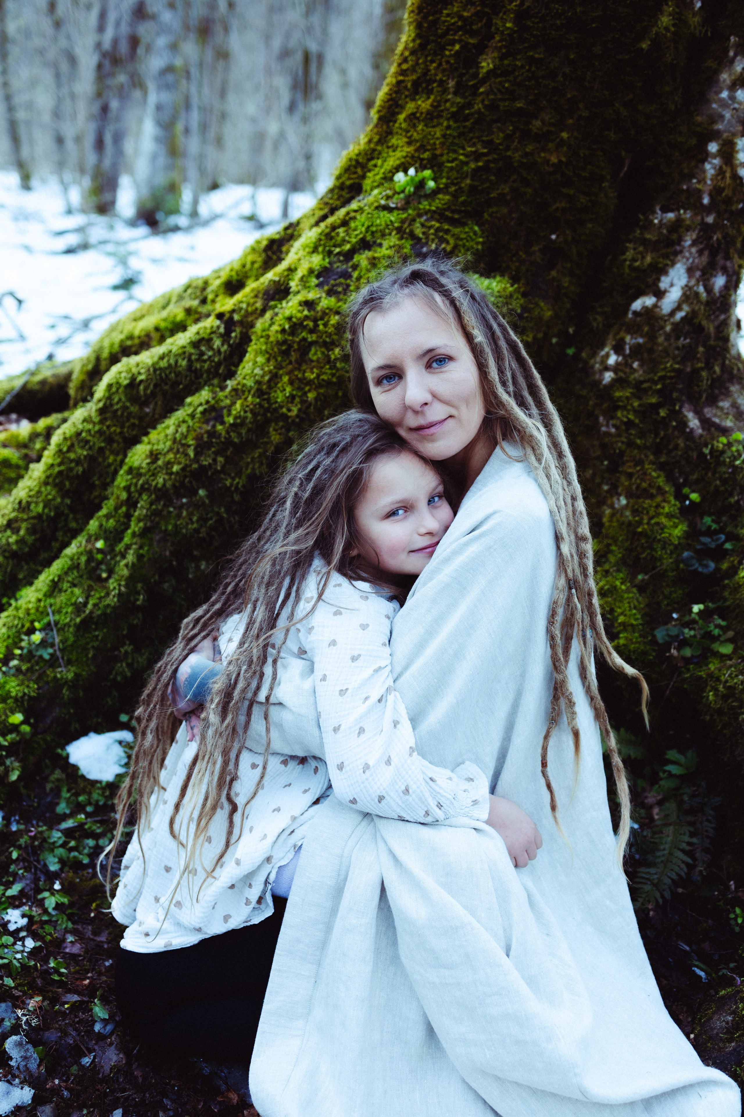 Семейная фотосессия мамы и дочери
