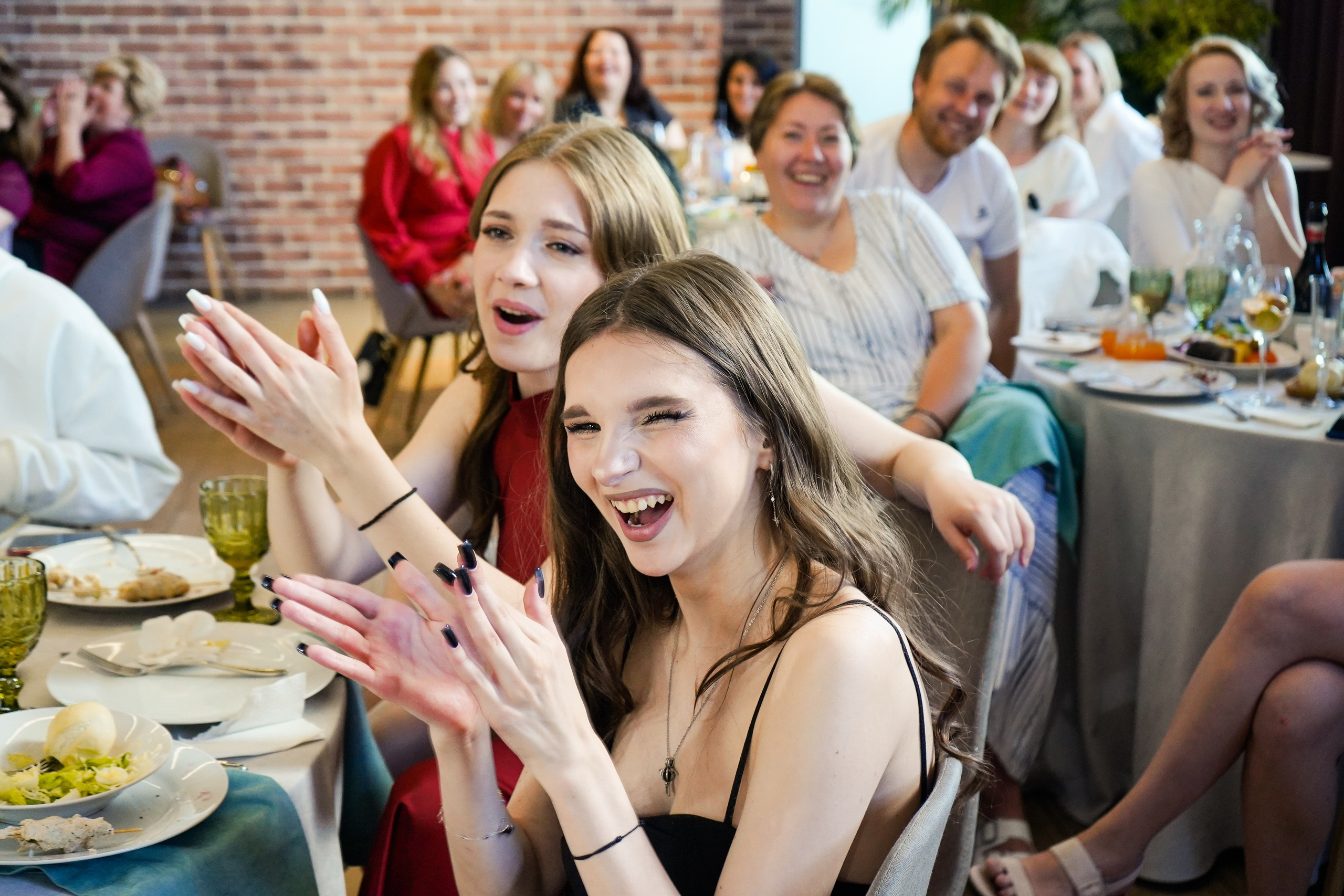 Выпускной вечер, гимназия № 40, 9 класс. Семейный и портретный фотограф в Екатеринбурге Анна Лобанова