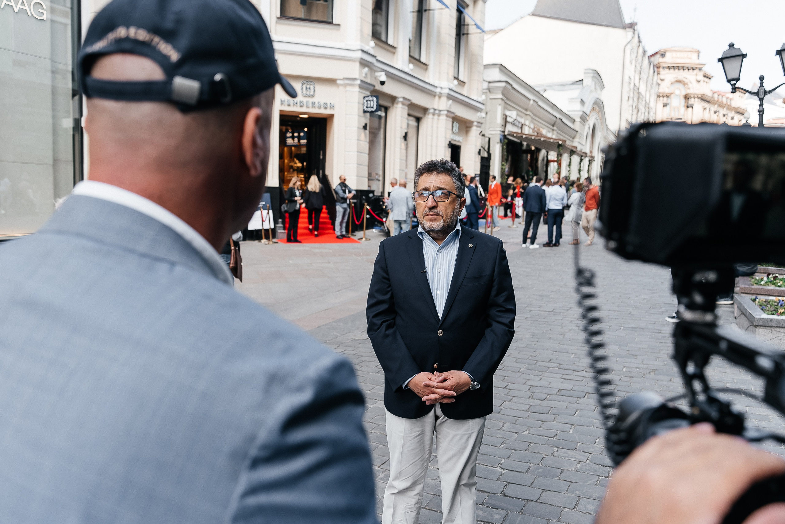 Henderson. Павел Краснов — Свадебный и репортажный фотограф в Москве