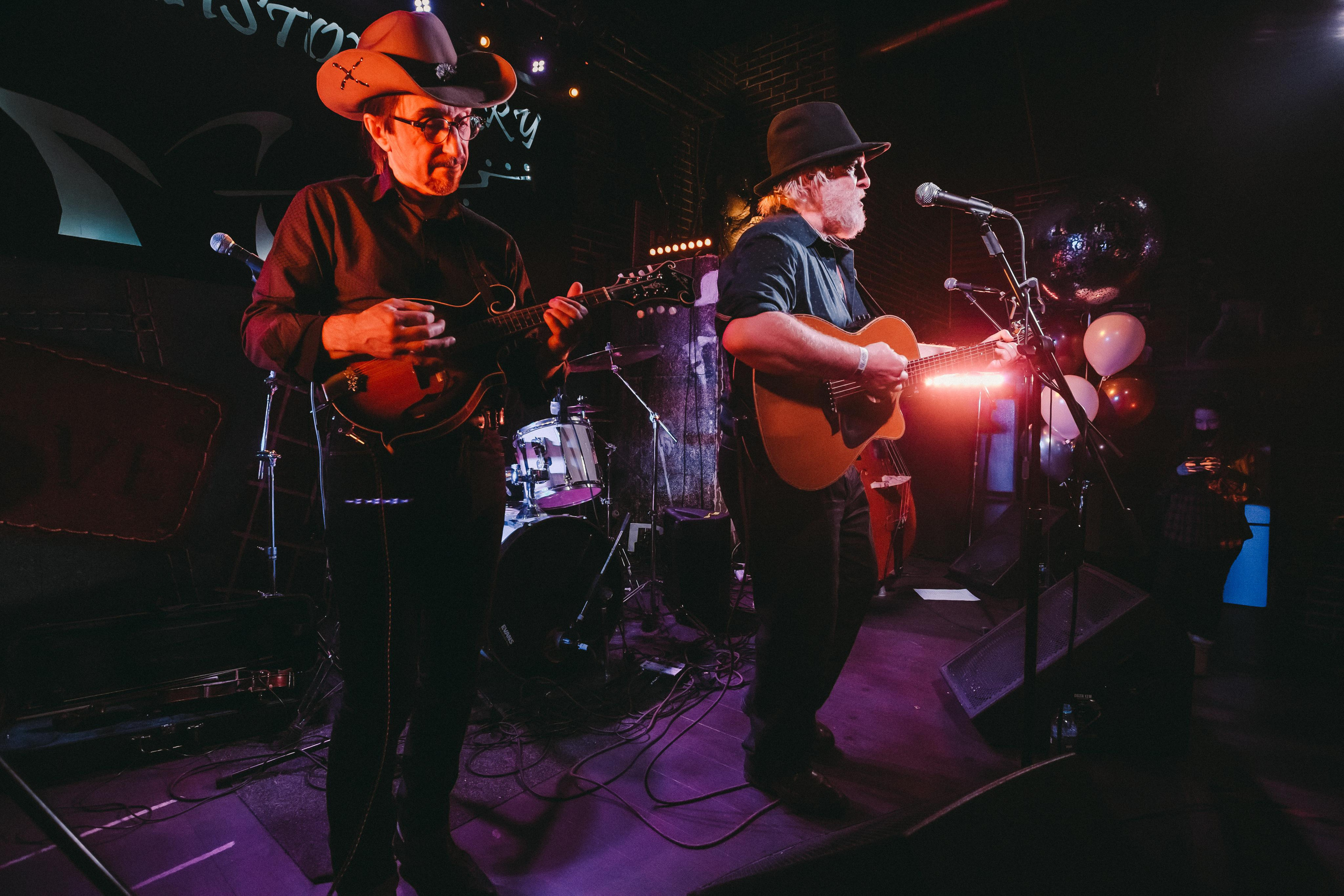 30 января 2021 года группа AZAGRA выступила на 10-летии клуба Glastonberry