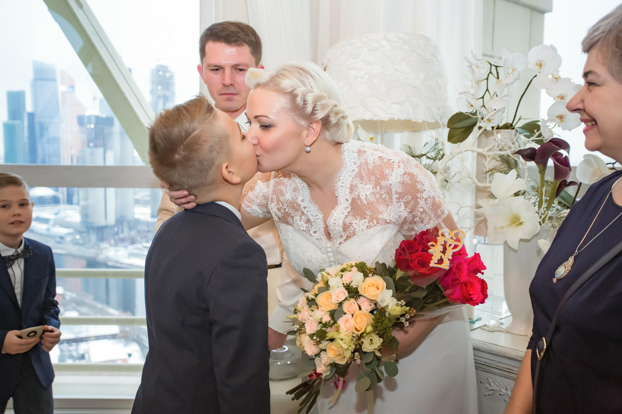 Свадебная фотосессия в ресторане Romantic в Москве