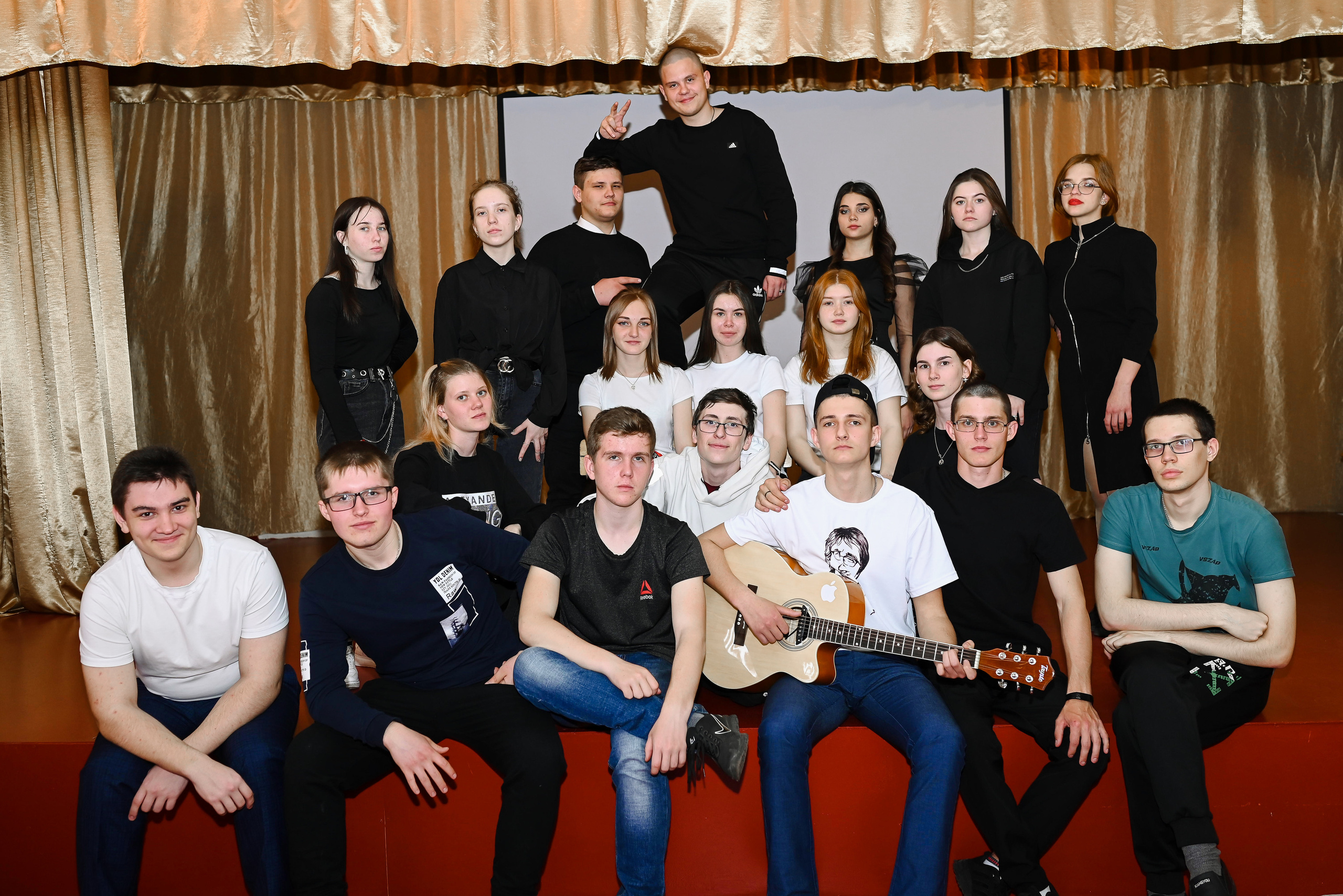 11 класс. Соколовская школа. Съемка в классе. Свадебный, семейный и школьный фотограф в Бийске Ксения Мамаева