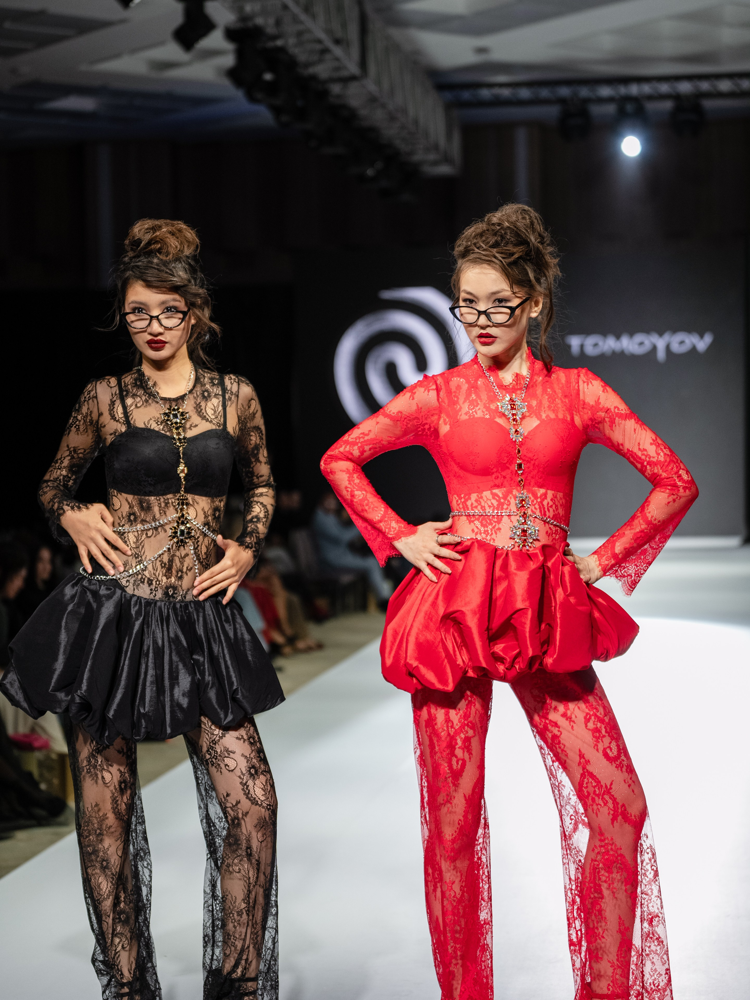 Eurasia Fashion Week Tomoyov. Сайт Алматинского НЮ АРТ, будуар и фэшн фотографа Дениса Карпенко