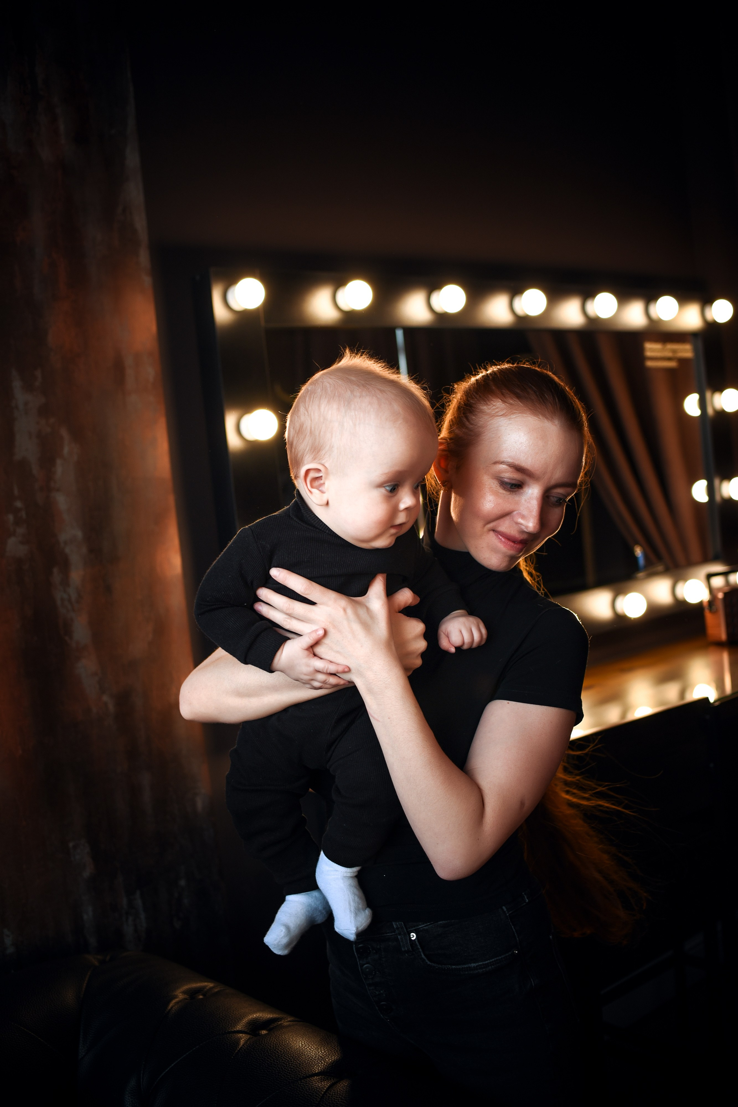 Семейная студийная фотосессия 3. Свадебный, семейный, детский, контент фотограф в Омске Максим Ильин