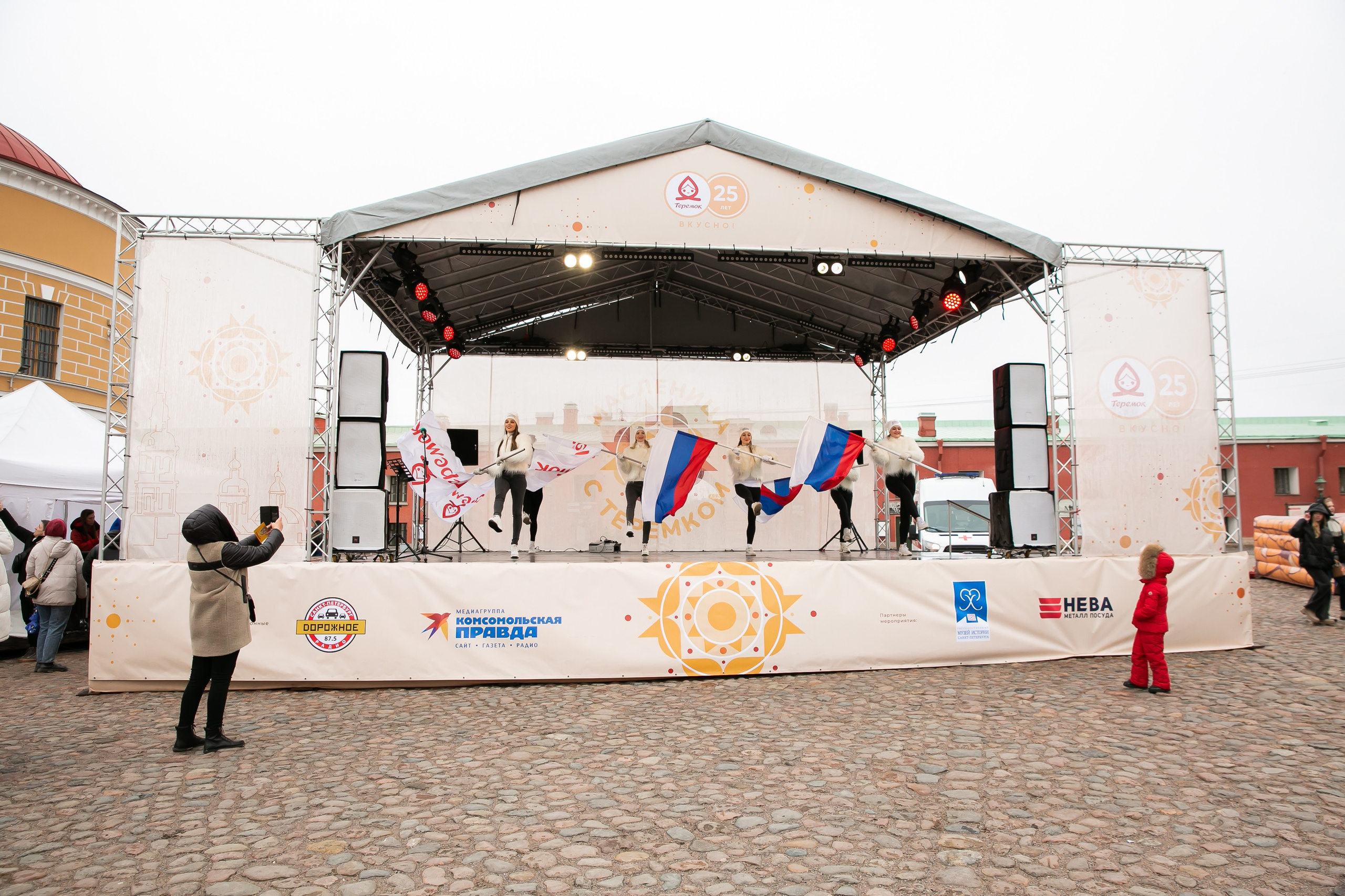 Масленица 2024 Петропавловская крепость. Семейный и портретный фотограф в Санкт-Петербурге Ольга Станкова