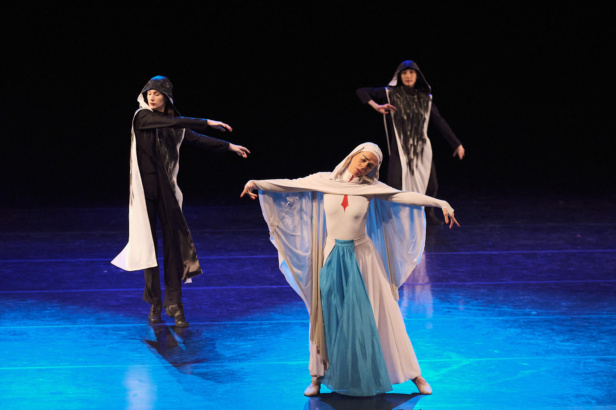 Узники времени, Свободный балет Терешкина