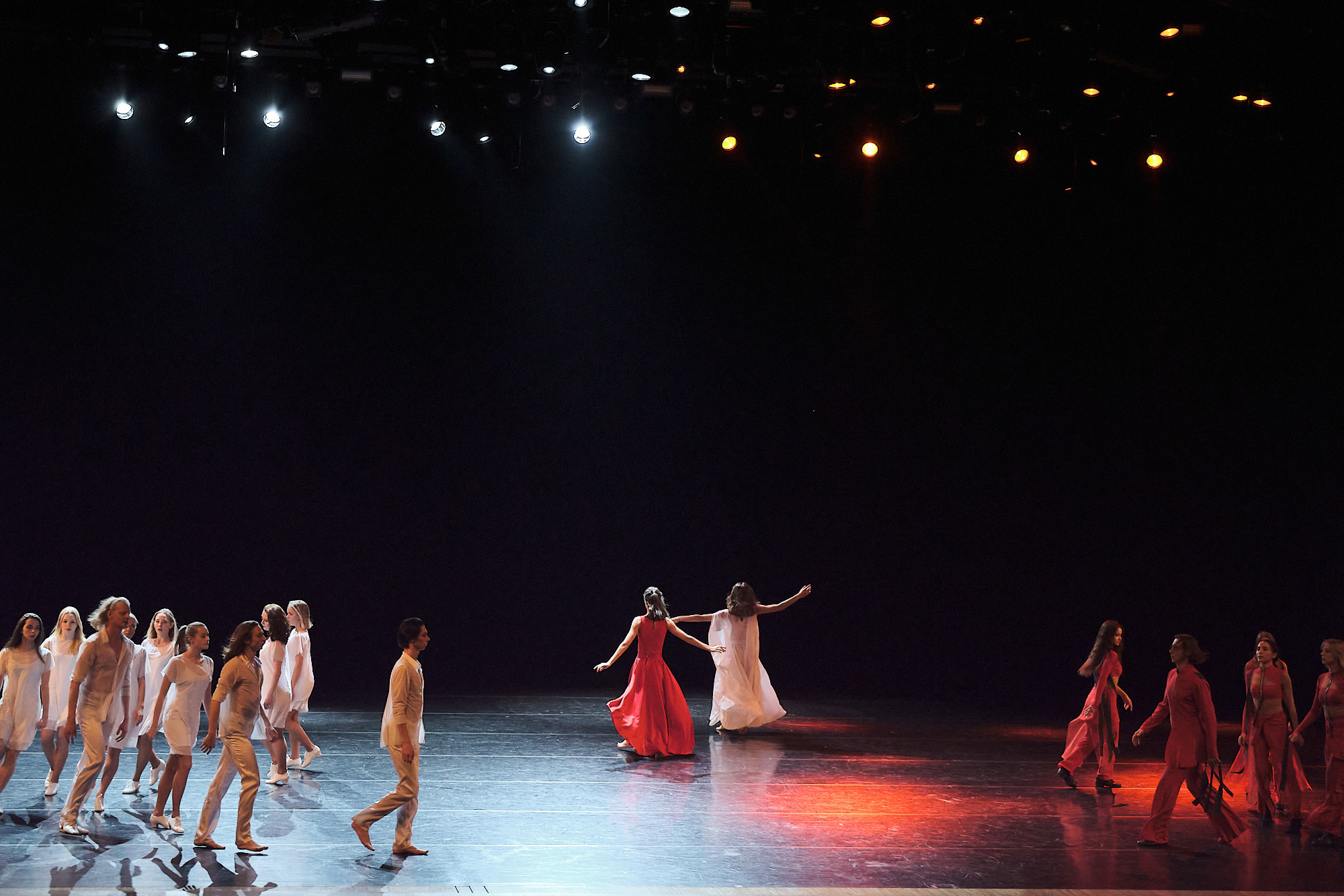 Узники времени, Свободный балет Терешкина