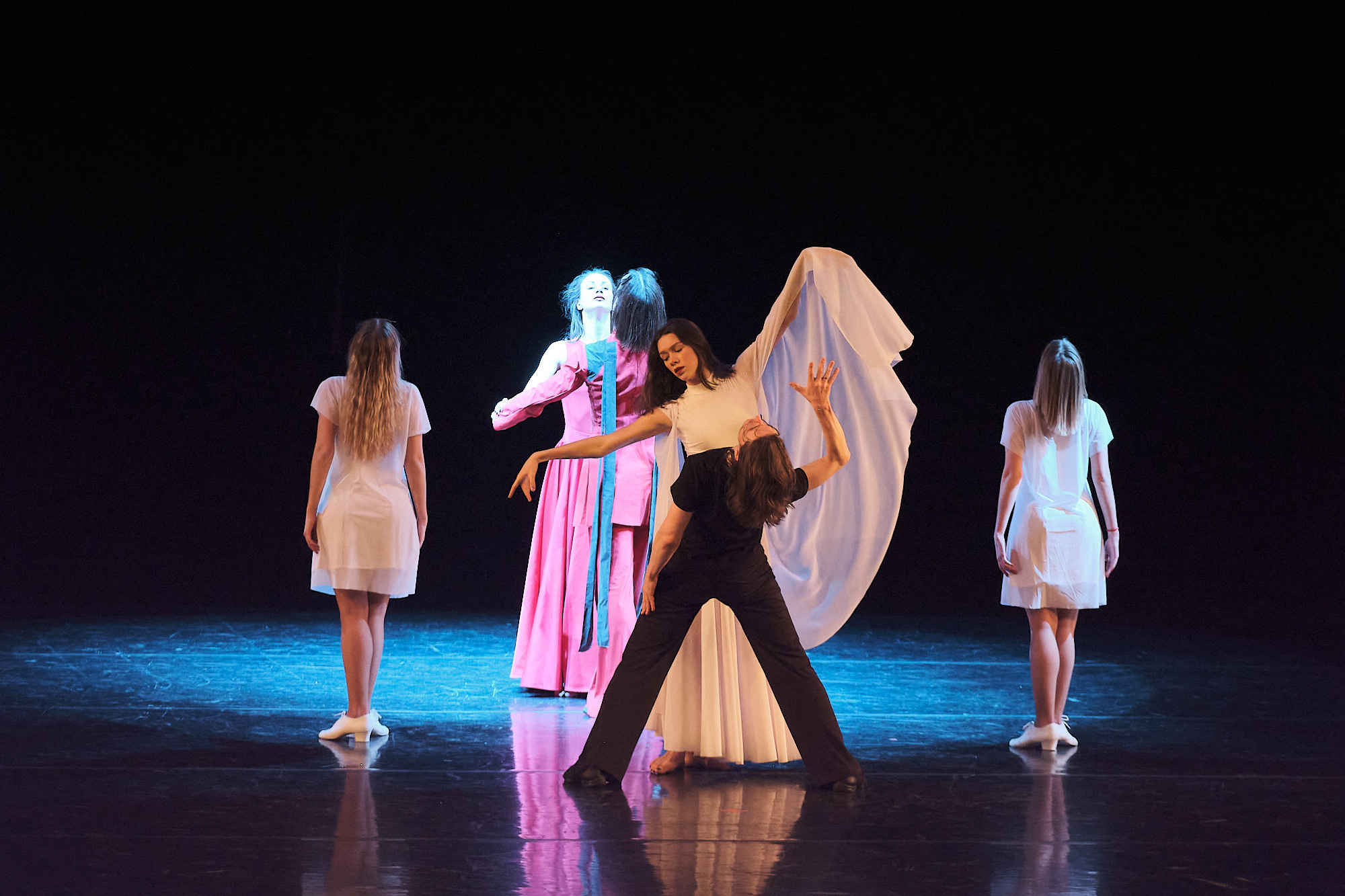 Узники времени, Свободный балет Терешкина