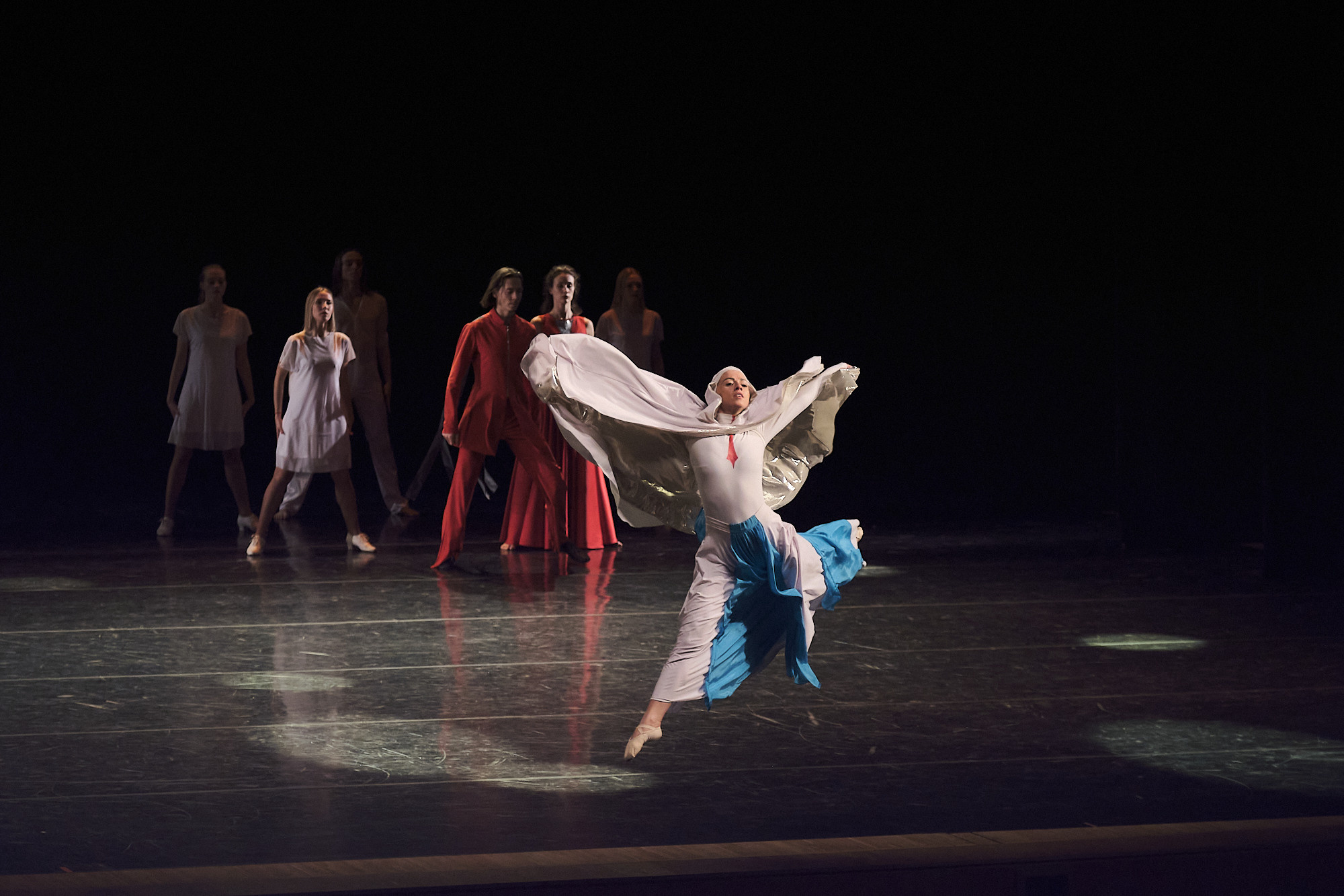 Узники времени, Свободный балет Терешкина